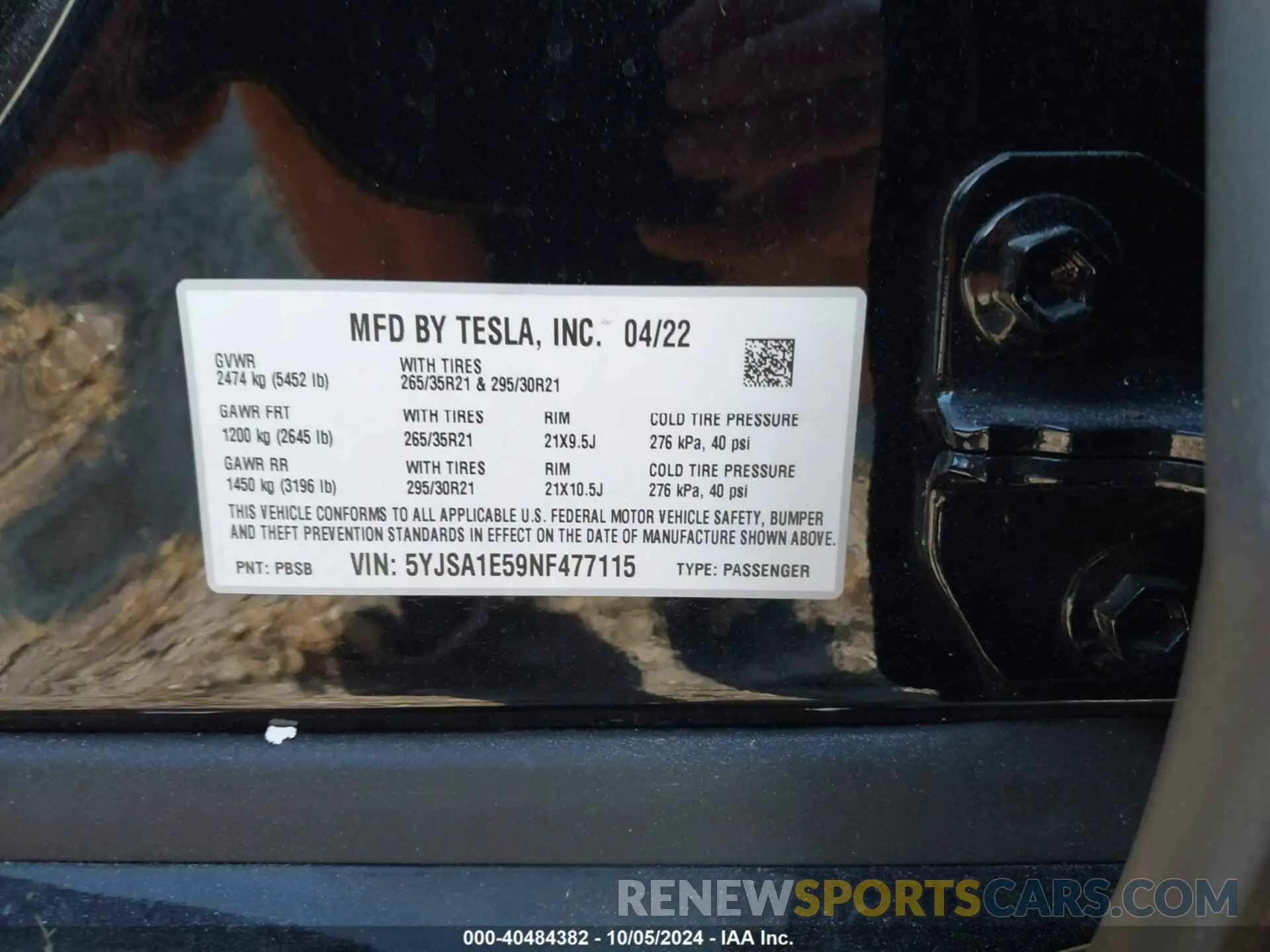 9 Photograph of a damaged car 5YJSA1E59NF477115 TESLA MODEL S 2022