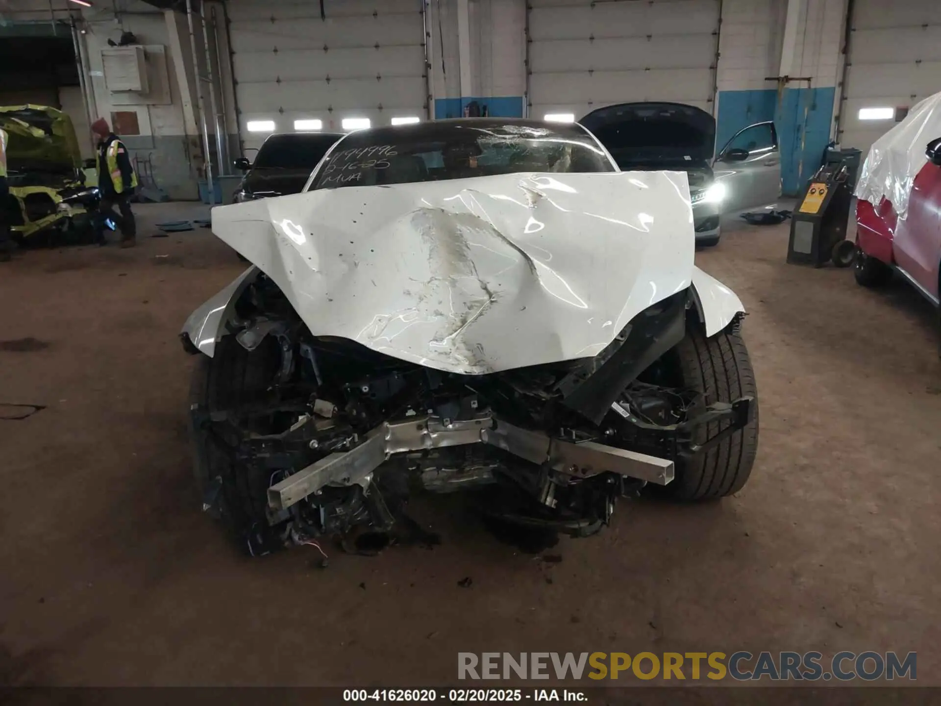 11 Photograph of a damaged car 5YJSA1E59NF493914 TESLA MODEL S 2022