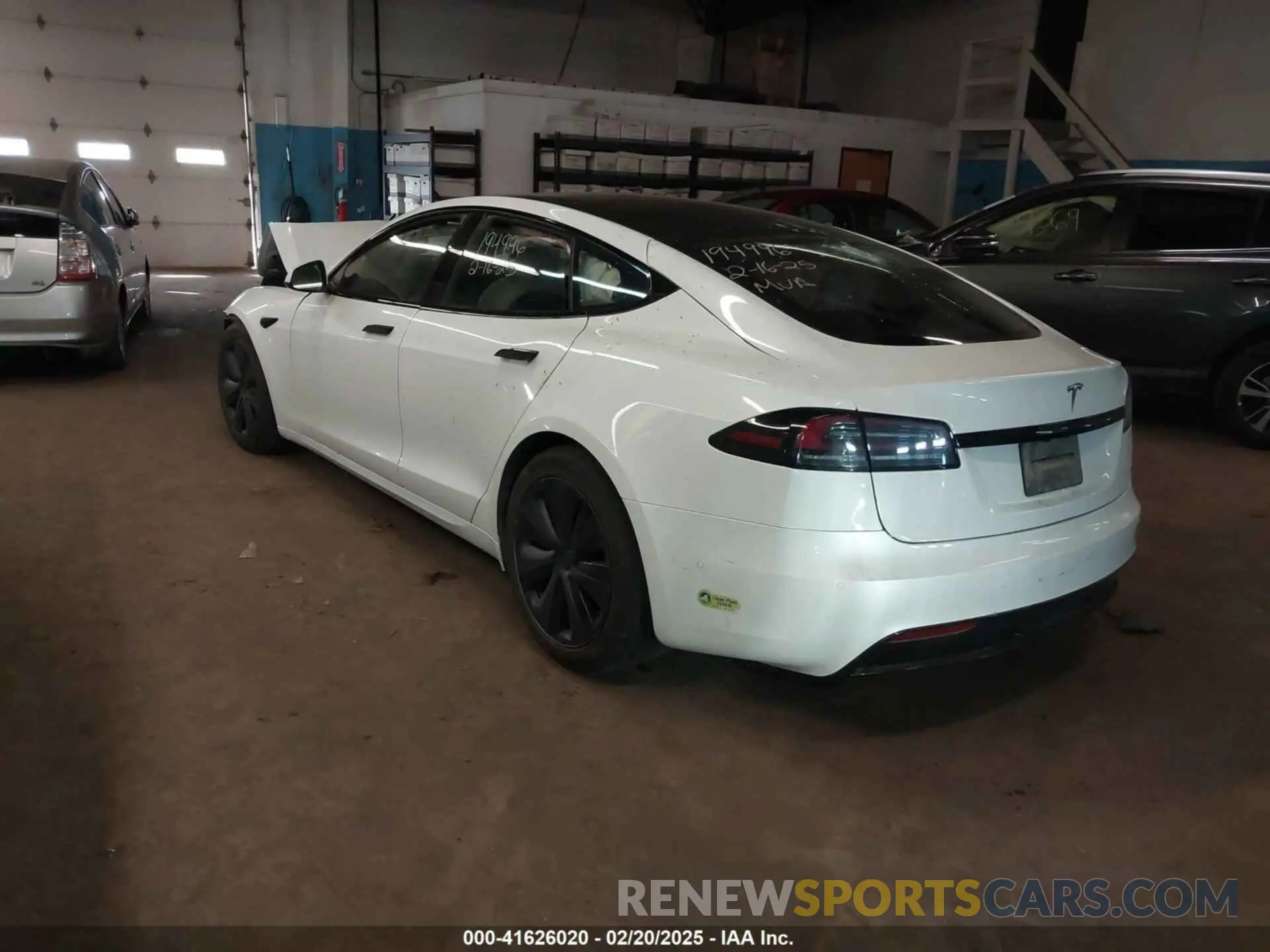 3 Photograph of a damaged car 5YJSA1E59NF493914 TESLA MODEL S 2022