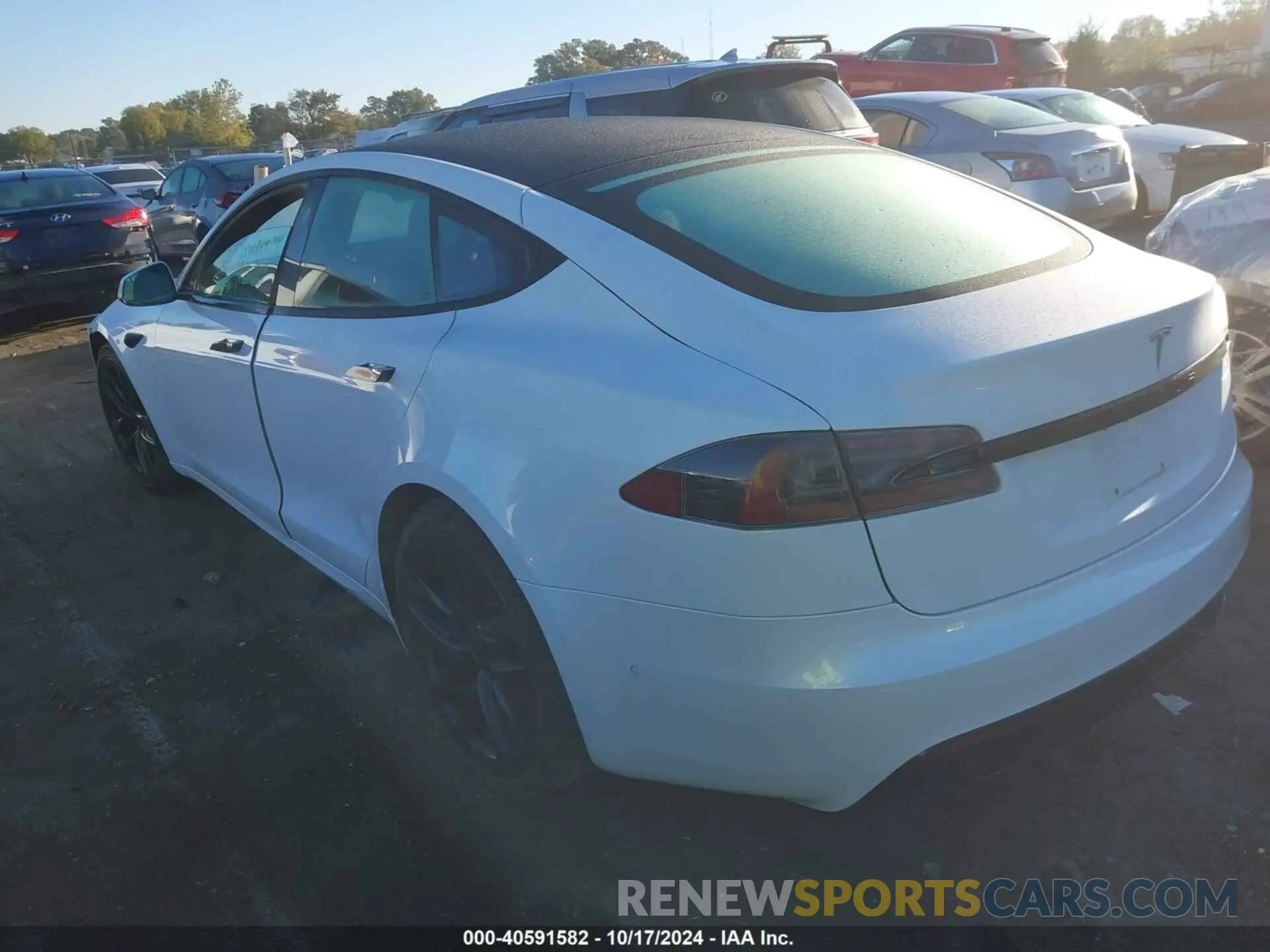 3 Photograph of a damaged car 5YJSA1E5XNF470822 TESLA MODEL S 2022