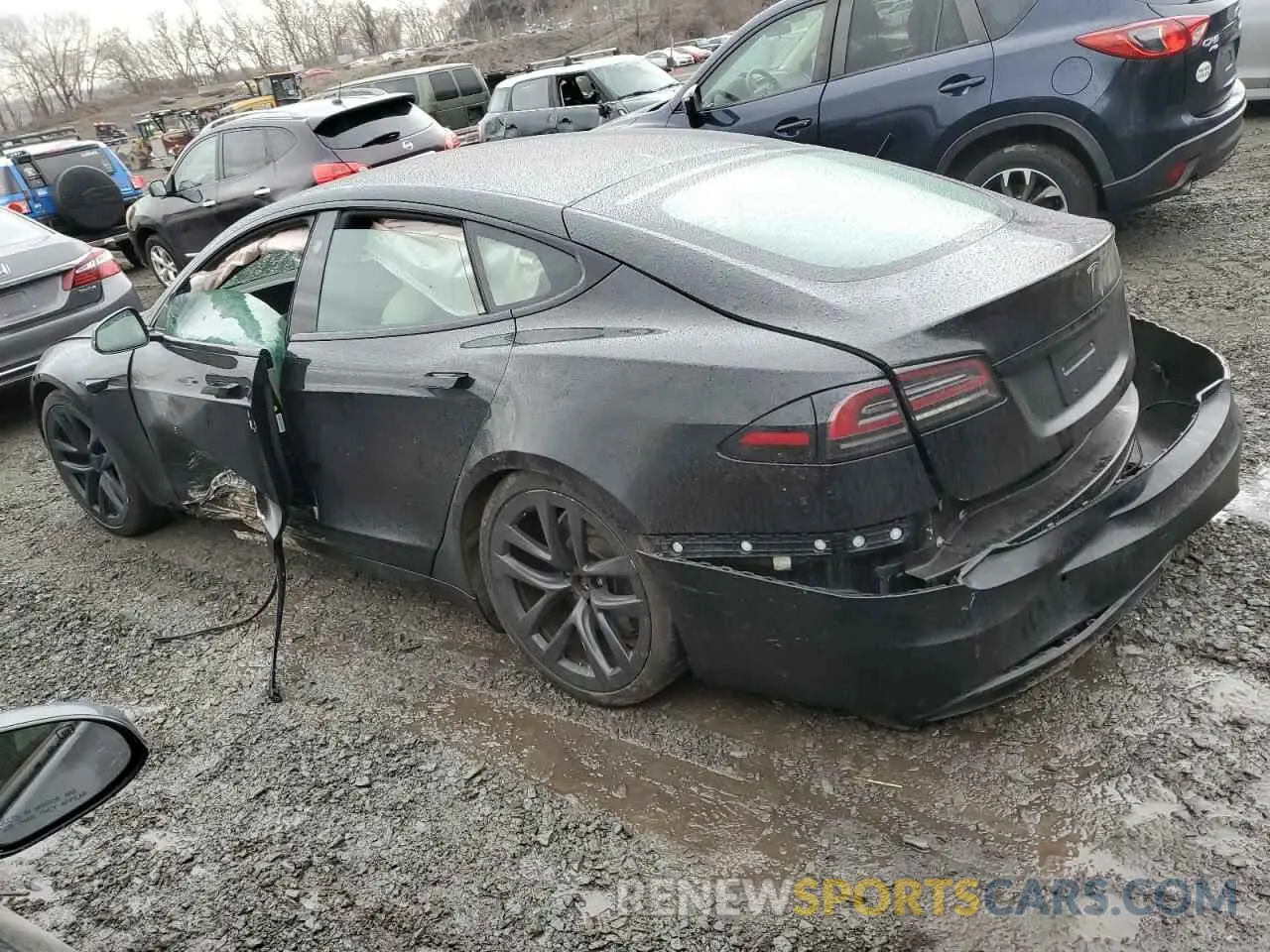 2 Photograph of a damaged car 5YJSA1E5XNF490116 TESLA MODEL S 2022