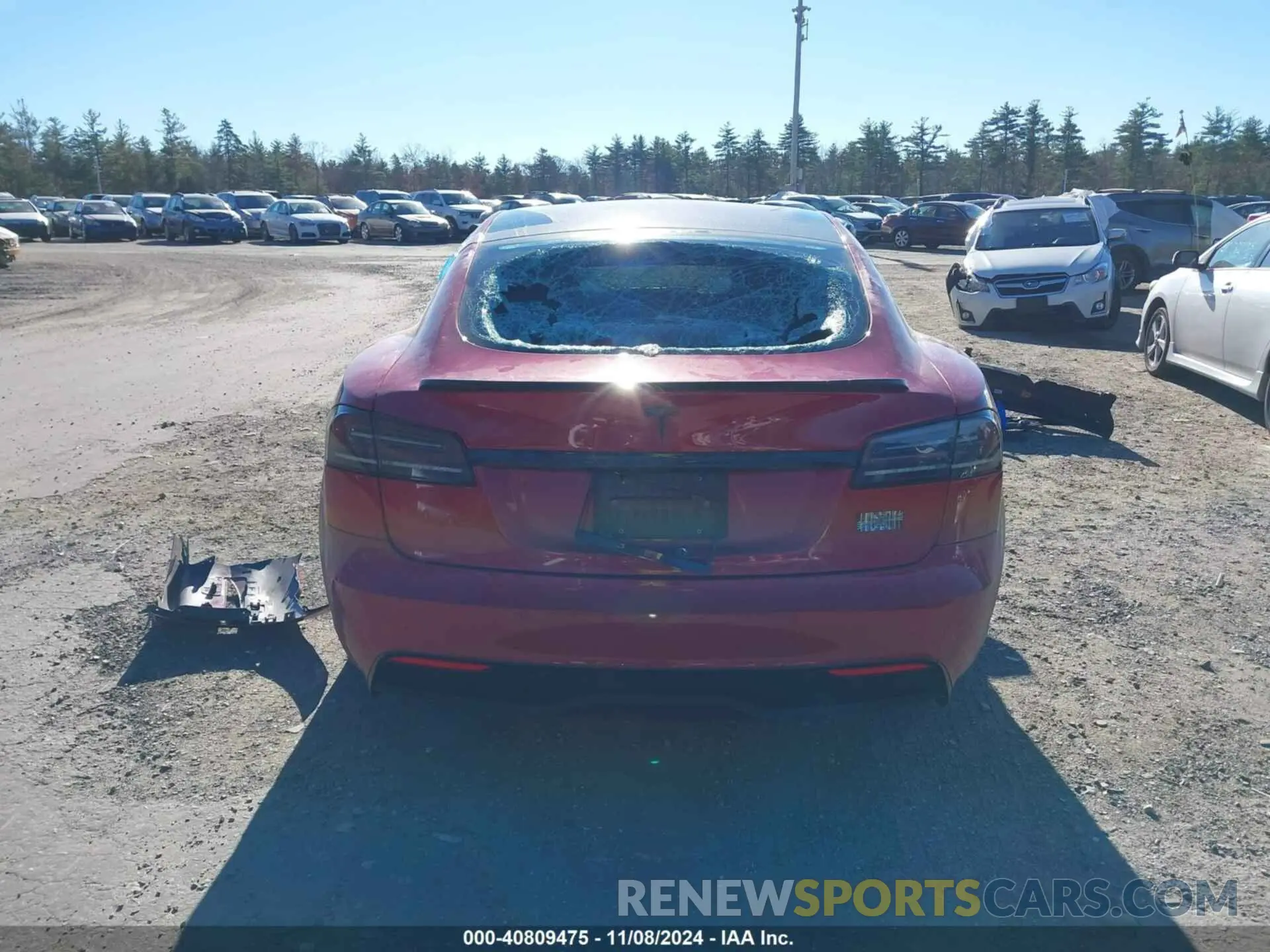 17 Photograph of a damaged car 5YJSA1E5XNF494103 TESLA MODEL S 2022
