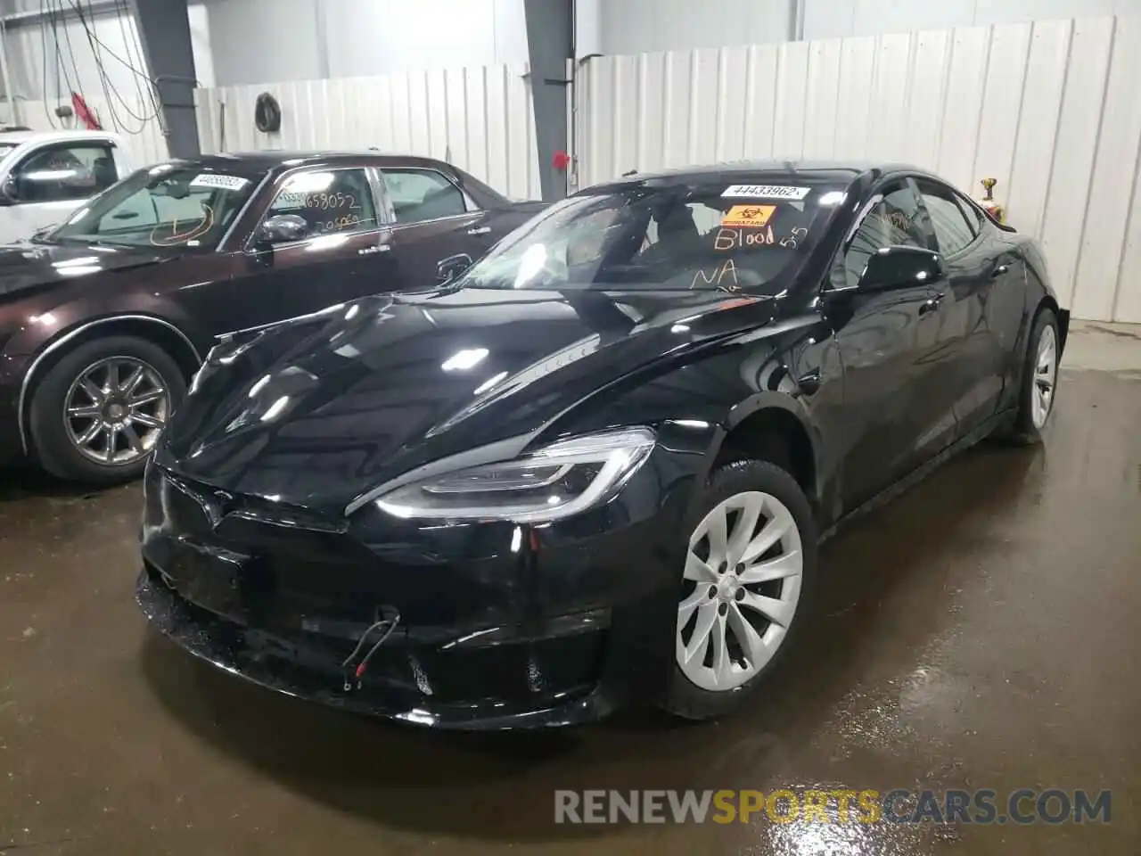 2 Photograph of a damaged car 5YJSA1E60NF460213 TESLA MODEL S 2022