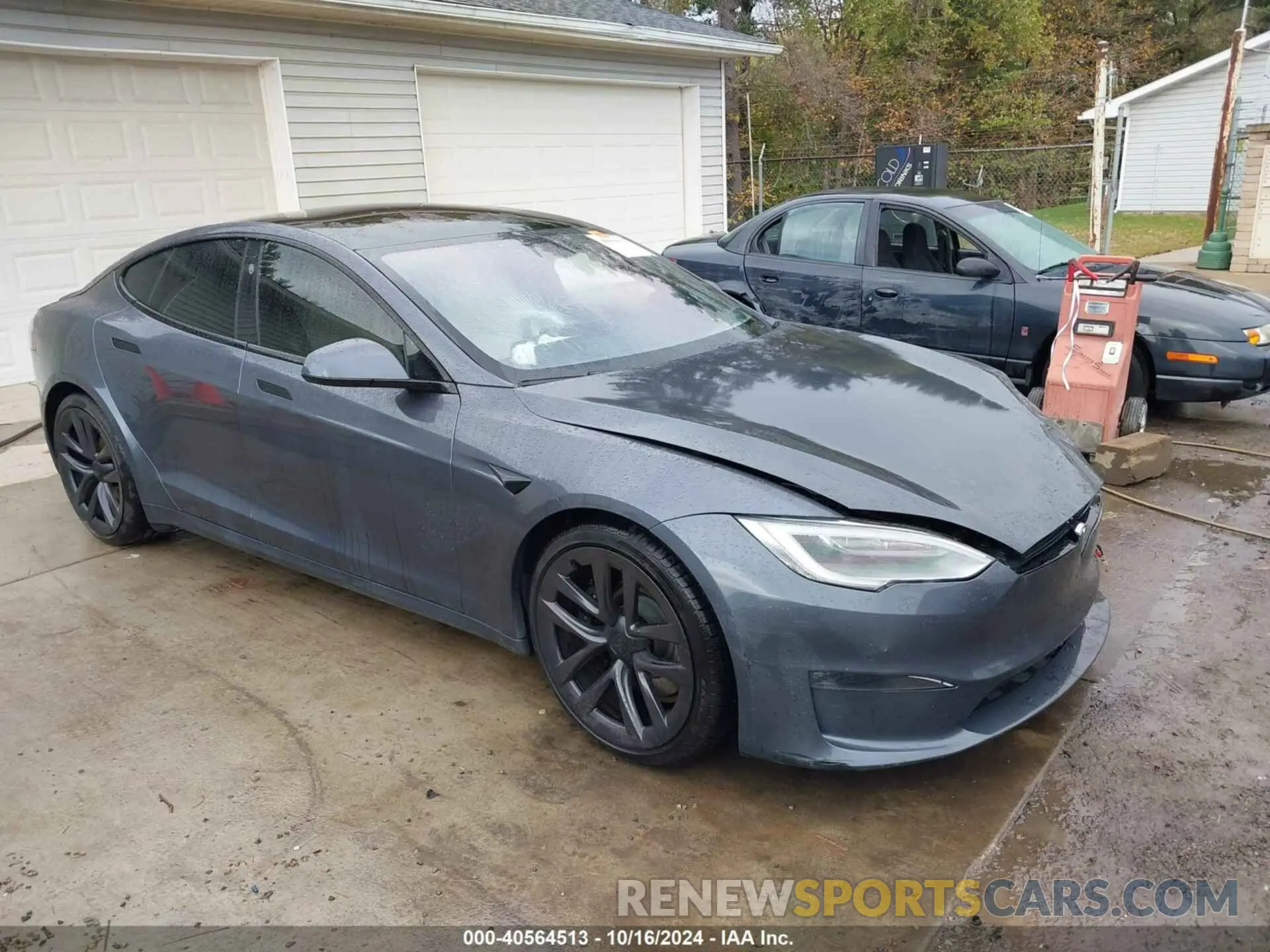 1 Photograph of a damaged car 5YJSA1E60NF461717 TESLA MODEL S 2022