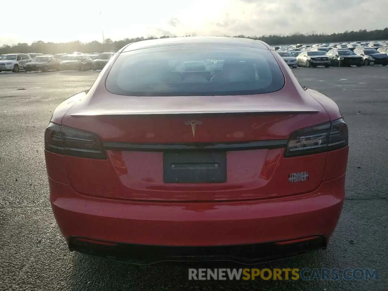 6 Photograph of a damaged car 5YJSA1E61NF488716 TESLA MODEL S 2022