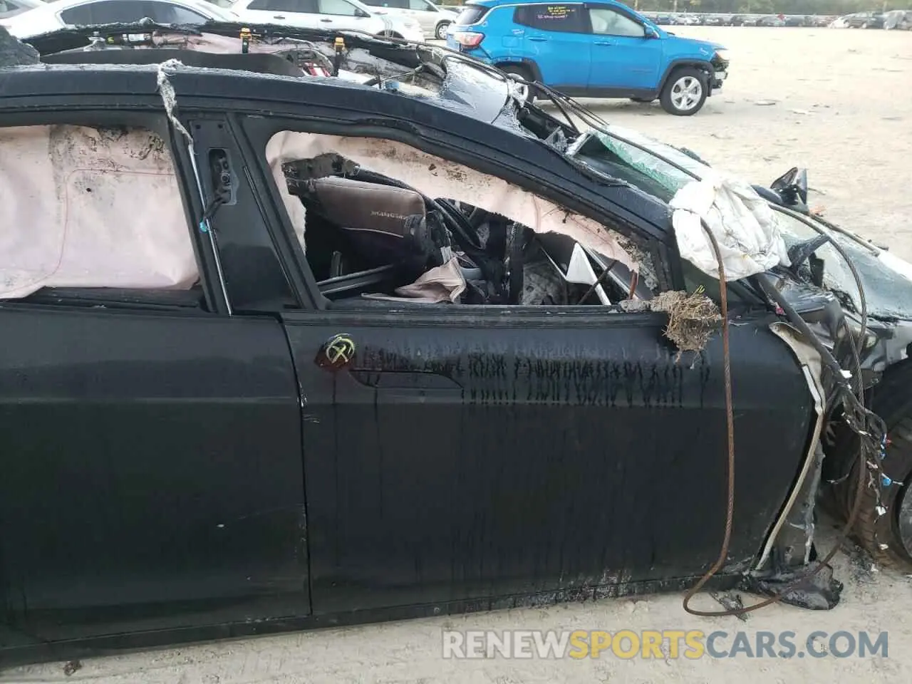 5 Photograph of a damaged car 5YJSA1E62NF485548 TESLA MODEL S 2022