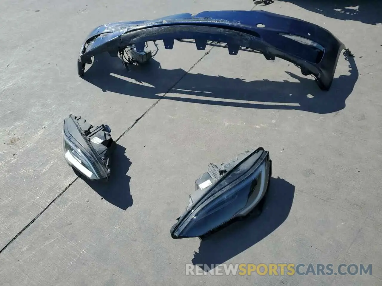 12 Photograph of a damaged car 5YJSA1E63NF472341 TESLA MODEL S 2022