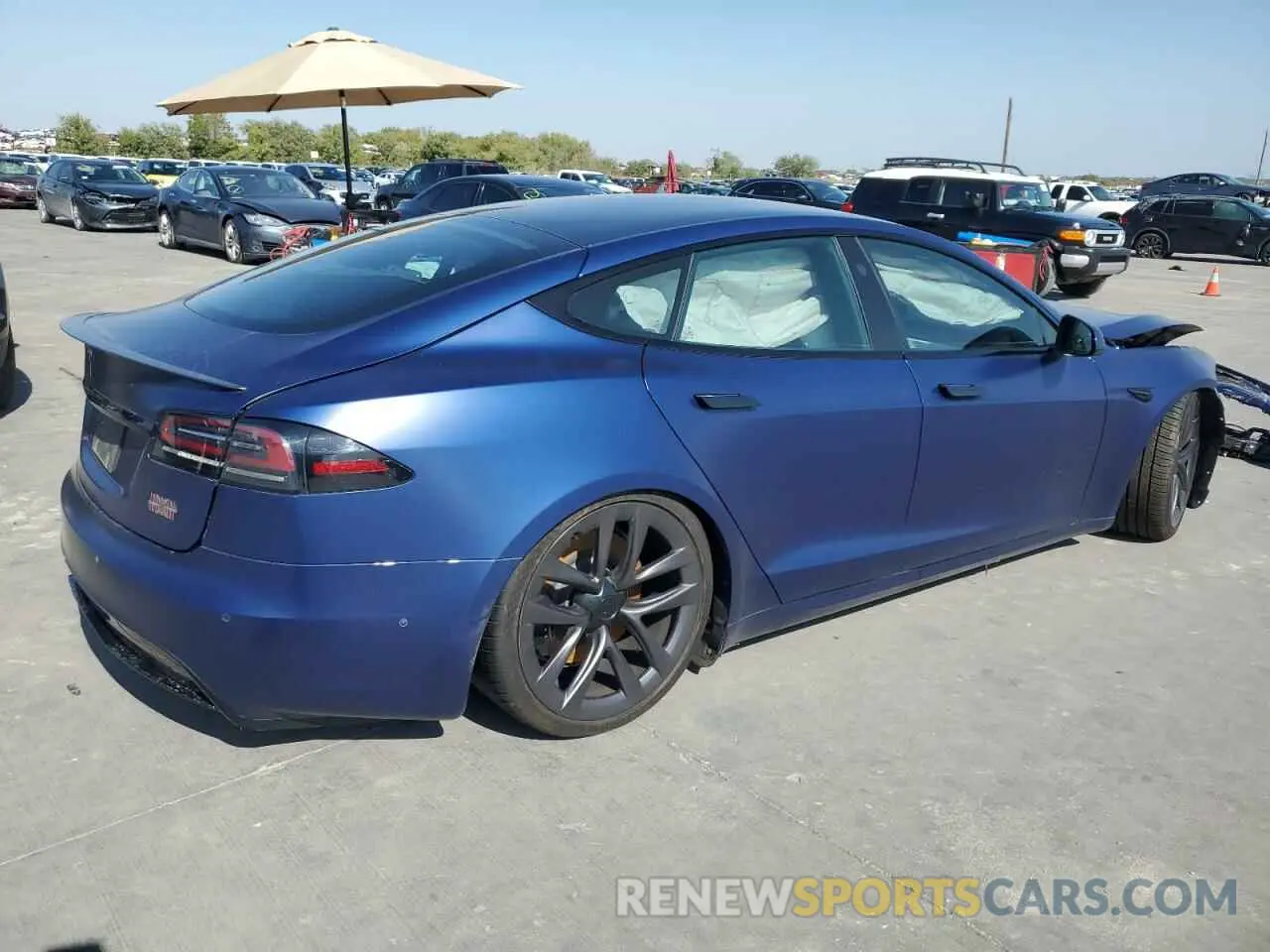 3 Photograph of a damaged car 5YJSA1E63NF472341 TESLA MODEL S 2022
