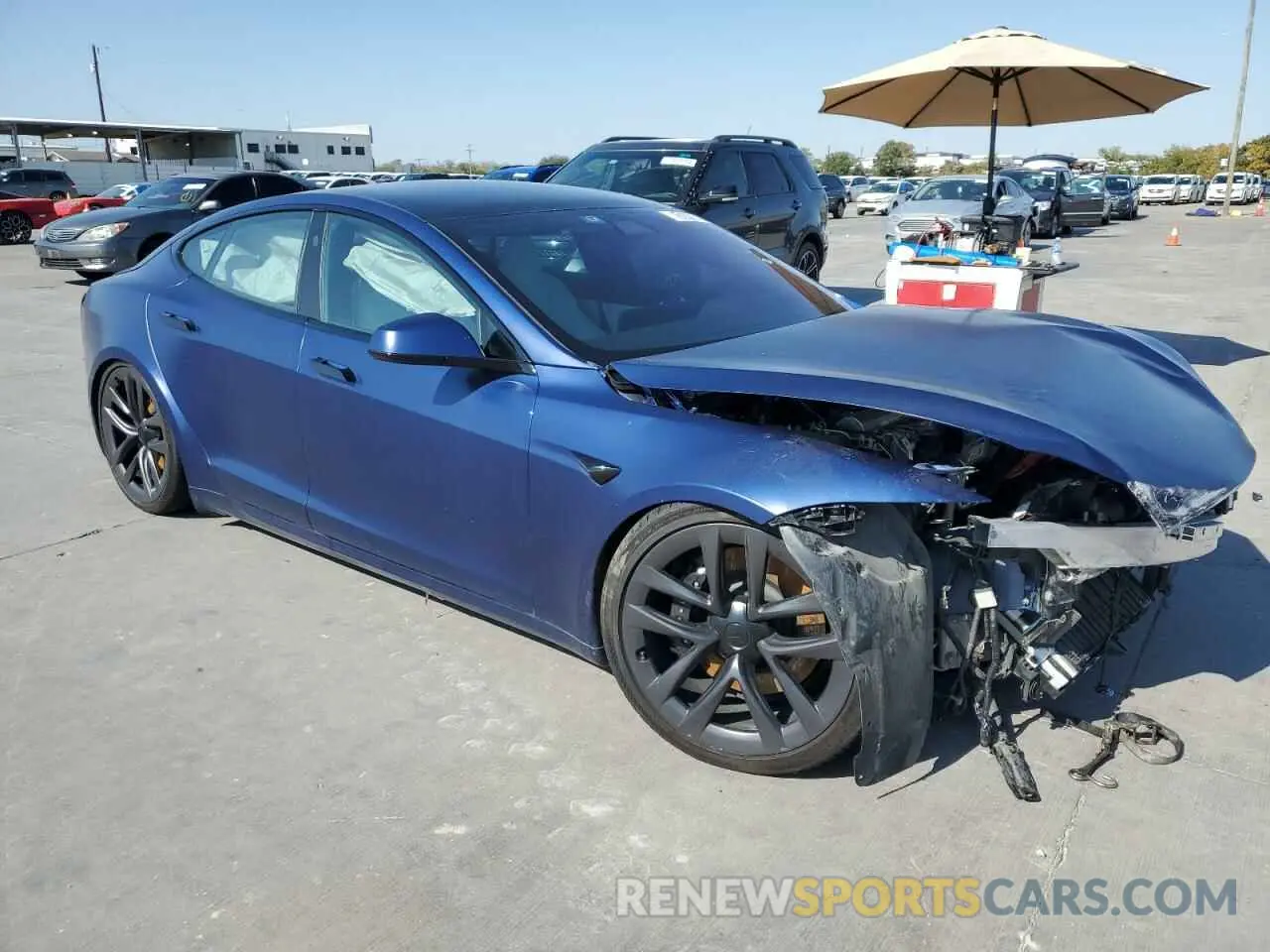 4 Photograph of a damaged car 5YJSA1E63NF472341 TESLA MODEL S 2022