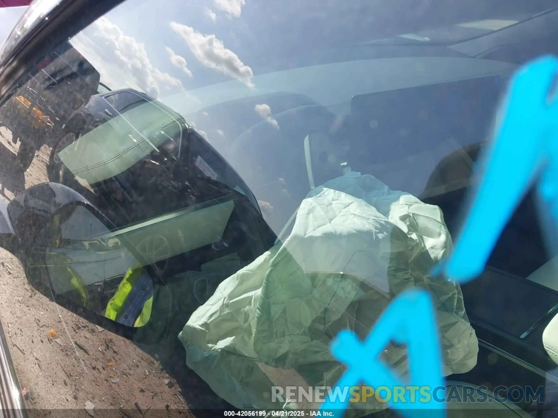 14 Photograph of a damaged car 5YJSA1E63NF478351 TESLA MODEL S 2022