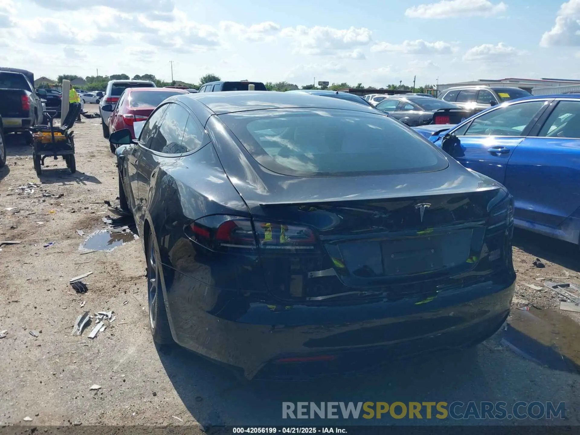 3 Photograph of a damaged car 5YJSA1E63NF478351 TESLA MODEL S 2022