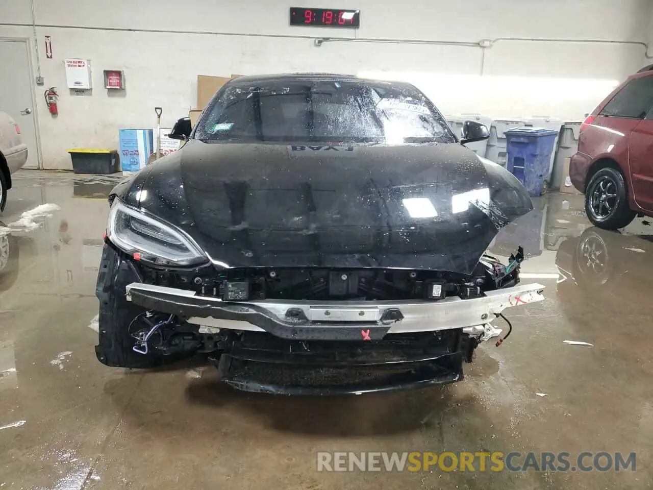5 Photograph of a damaged car 5YJSA1E64NF466001 TESLA MODEL S 2022