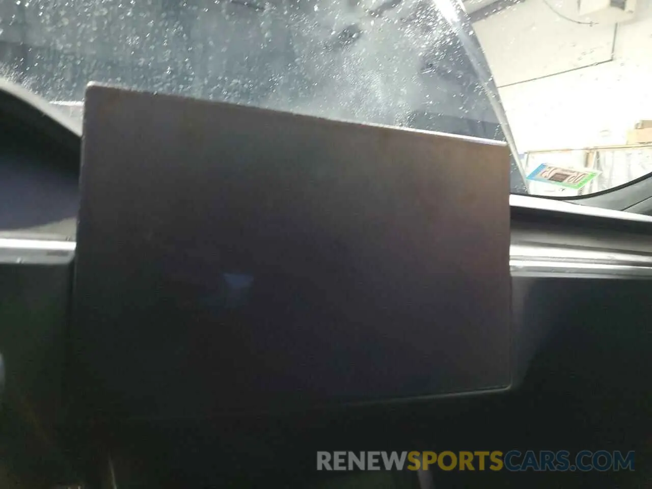 9 Photograph of a damaged car 5YJSA1E64NF466001 TESLA MODEL S 2022