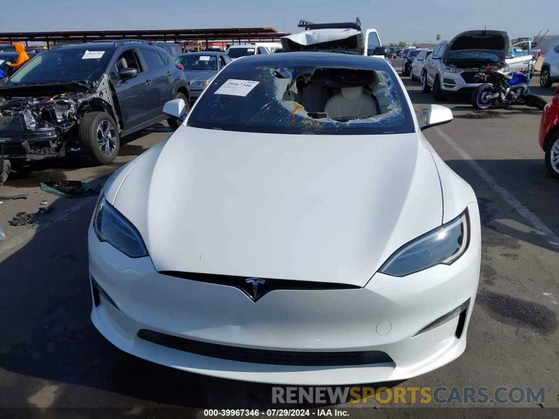 6 Photograph of a damaged car 5YJSA1E64NF474034 TESLA MODEL S 2022