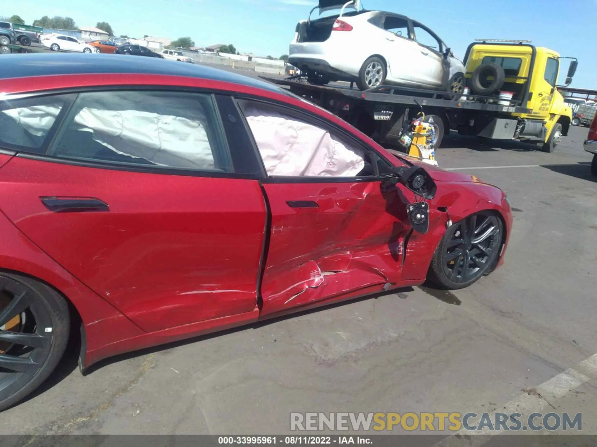 6 Photograph of a damaged car 5YJSA1E64NF477130 TESLA MODEL S 2022