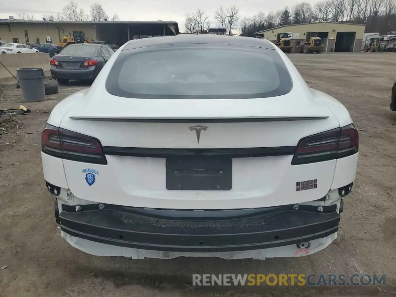 6 Photograph of a damaged car 5YJSA1E64NF478200 TESLA MODEL S 2022