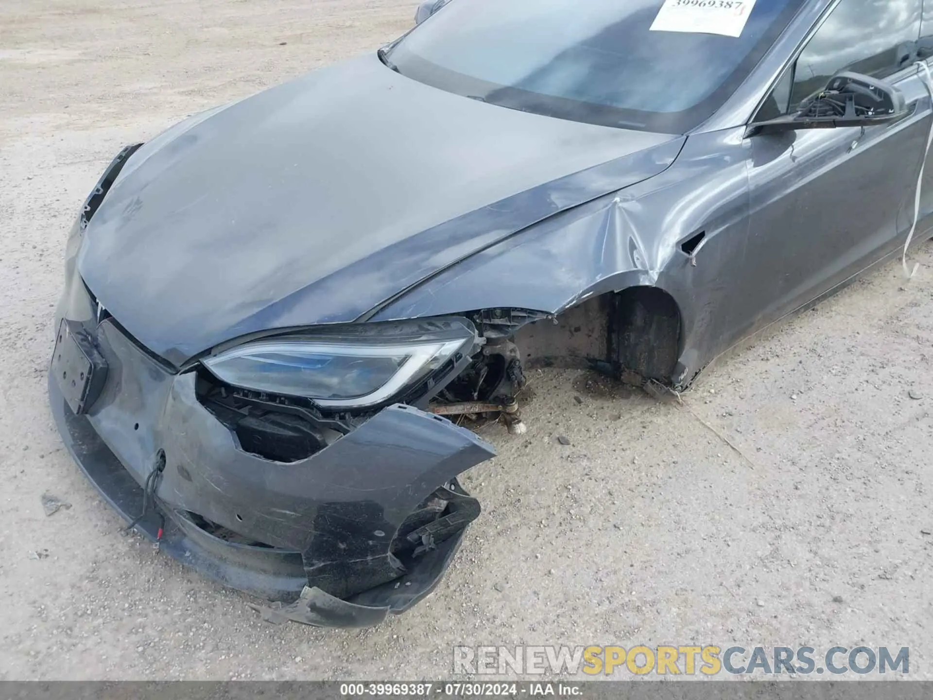 6 Photograph of a damaged car 5YJSA1E64NF480383 TESLA MODEL S 2022