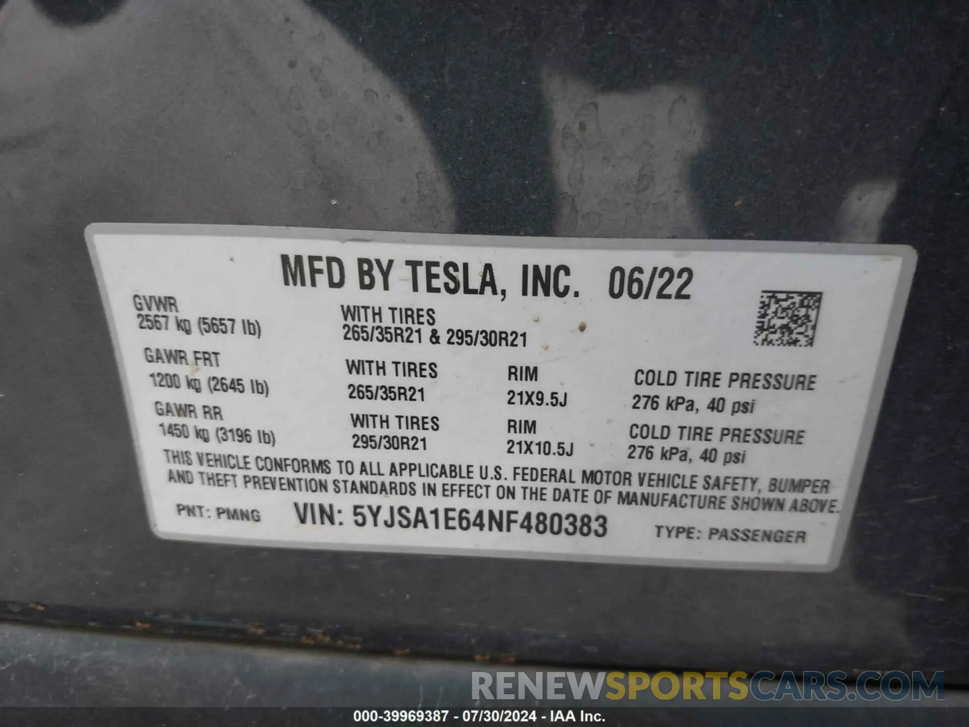 9 Photograph of a damaged car 5YJSA1E64NF480383 TESLA MODEL S 2022