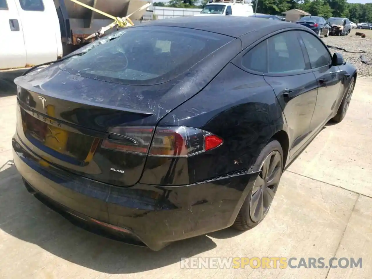 4 Photograph of a damaged car 5YJSA1E65NF459140 TESLA MODEL S 2022