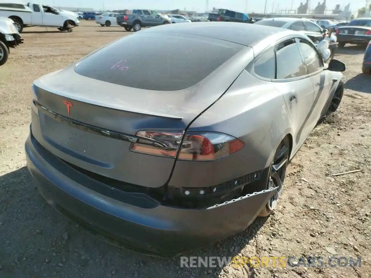 4 Photograph of a damaged car 5YJSA1E68NF460279 TESLA MODEL S 2022