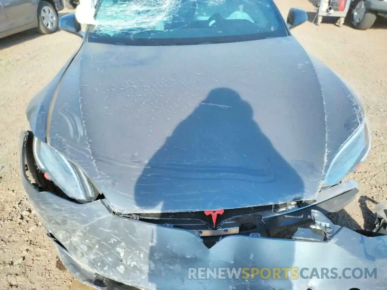 7 Photograph of a damaged car 5YJSA1E68NF460279 TESLA MODEL S 2022