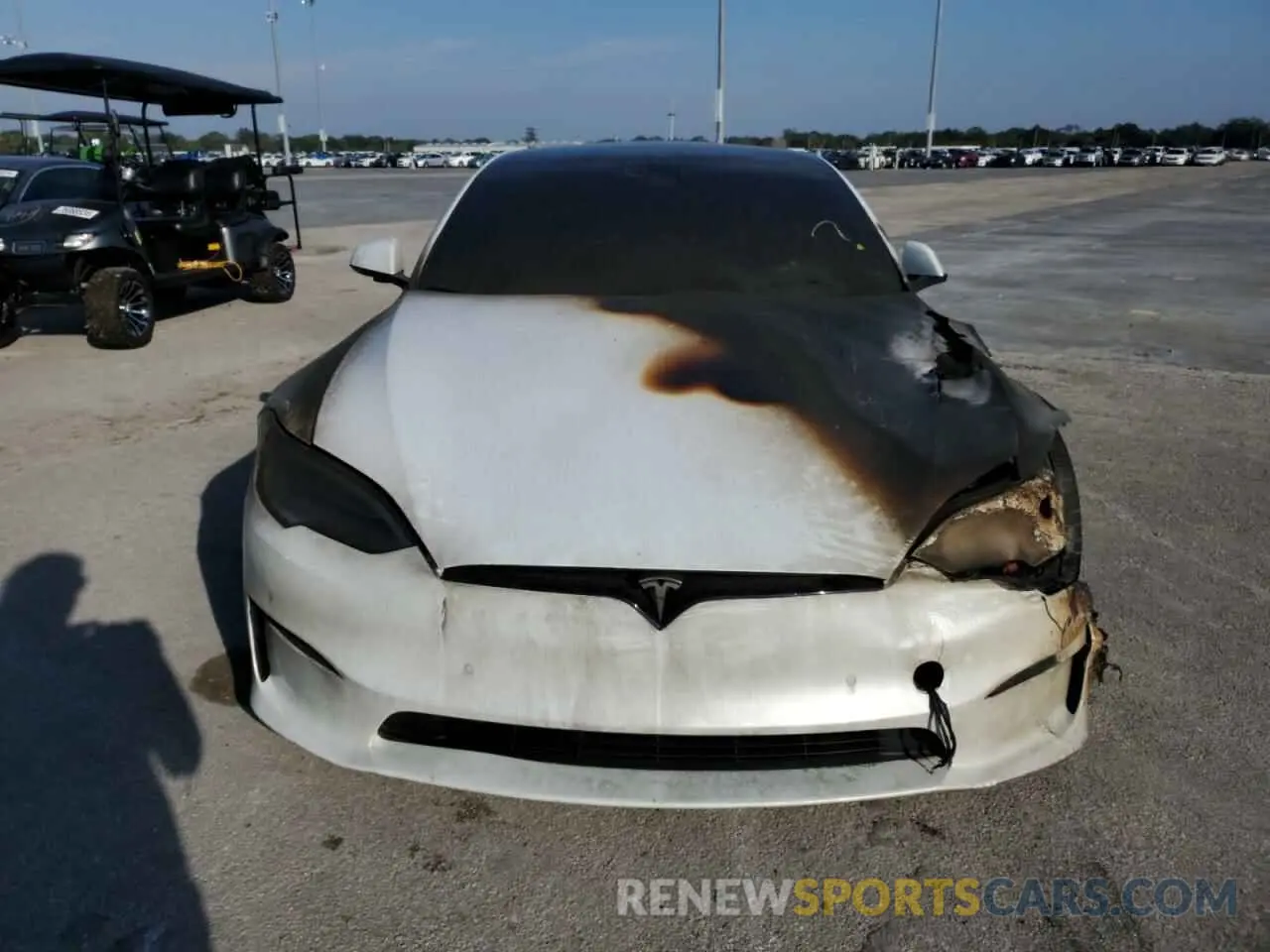5 Photograph of a damaged car 5YJSA1E68NF462291 TESLA MODEL S 2022