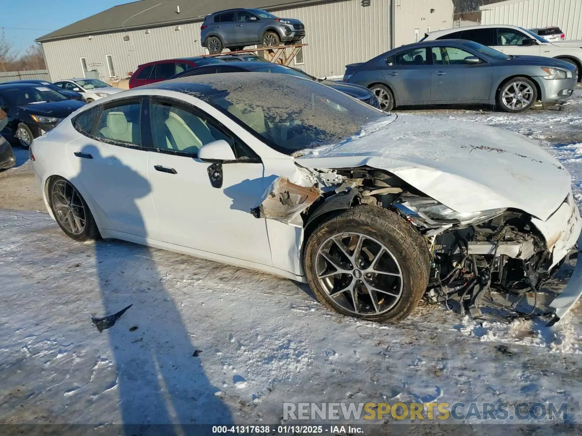 13 Photograph of a damaged car 5YJSA1E68NF468530 TESLA MODEL S 2022