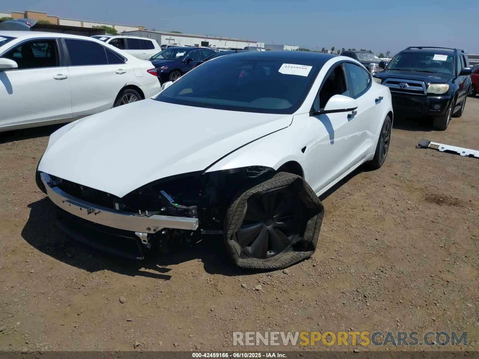 2 Photograph of a damaged car 5YJSA1E51PF499919 TESLA MODEL S 2023