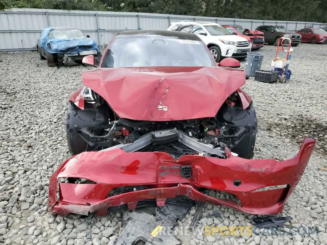 5 Photograph of a damaged car 5YJSA1E51PF525662 TESLA MODEL S 2023
