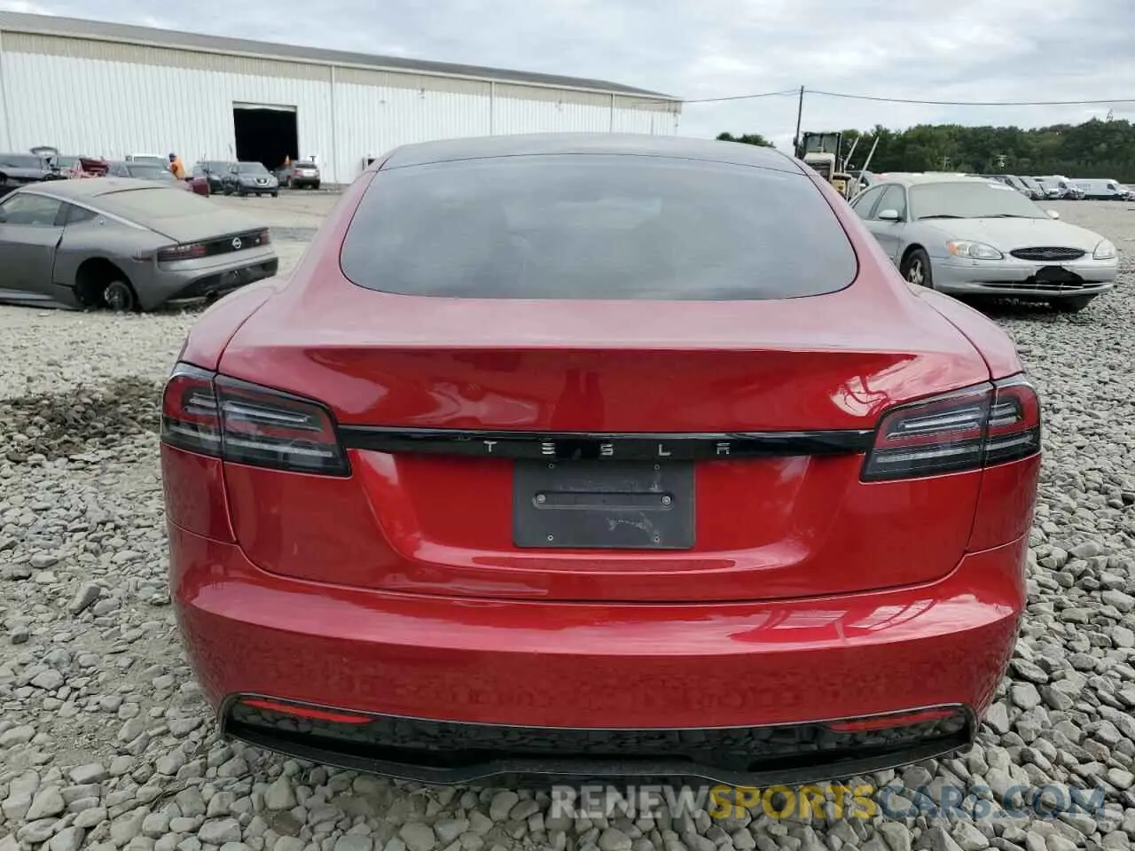 6 Photograph of a damaged car 5YJSA1E51PF525662 TESLA MODEL S 2023