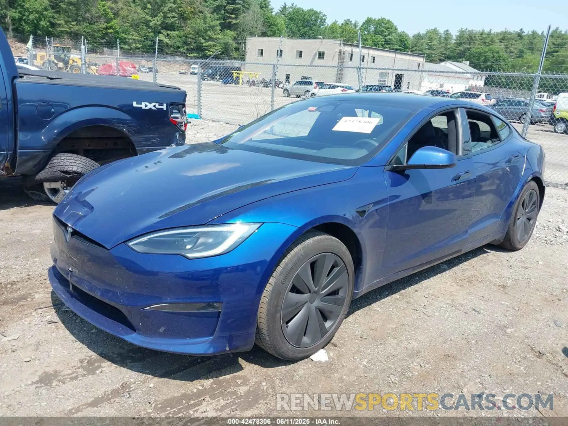 2 Photograph of a damaged car 5YJSA1E51PF530604 TESLA MODEL S 2023
