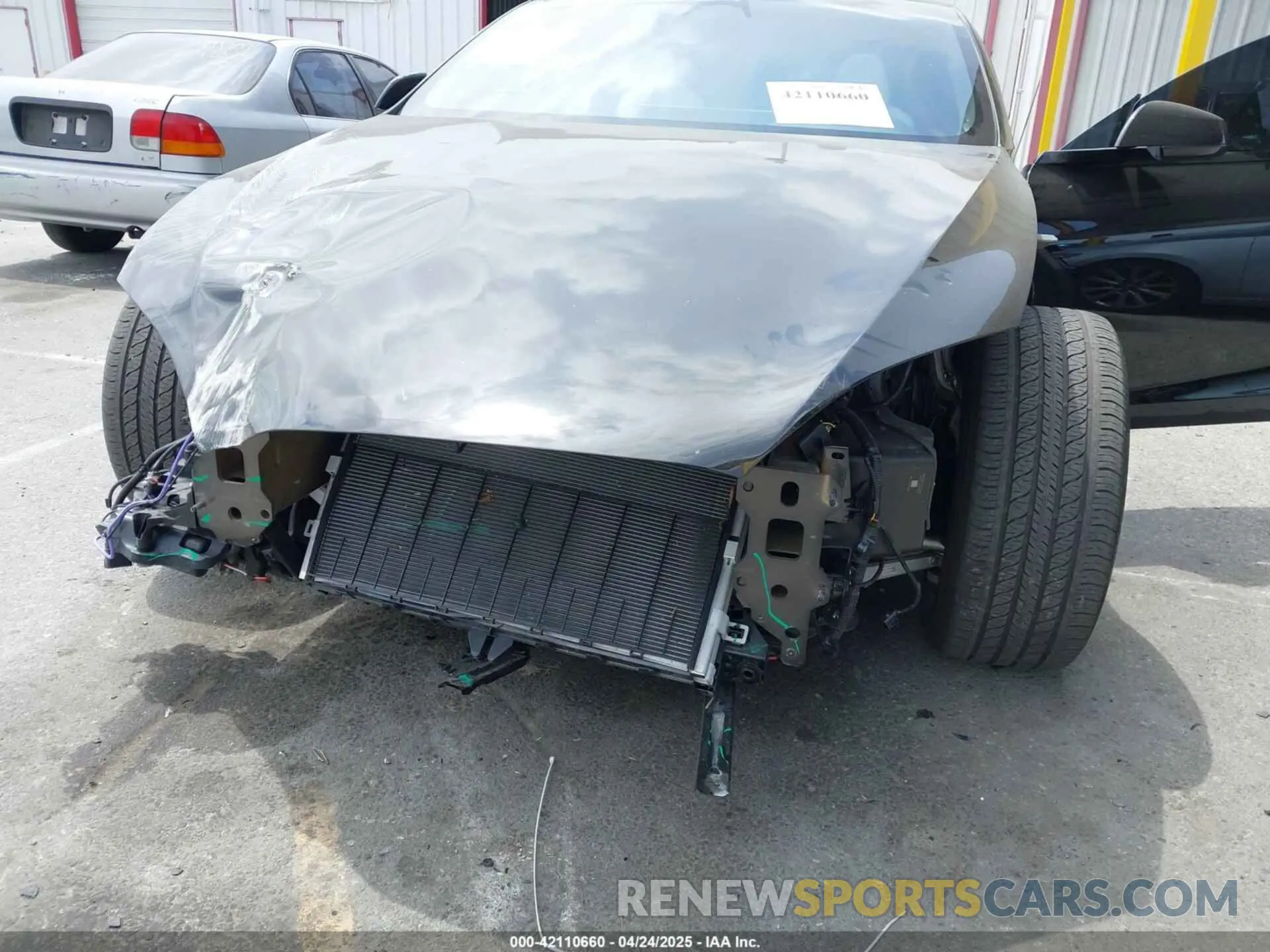 6 Photograph of a damaged car 5YJSA1E52PF528795 TESLA MODEL S 2023