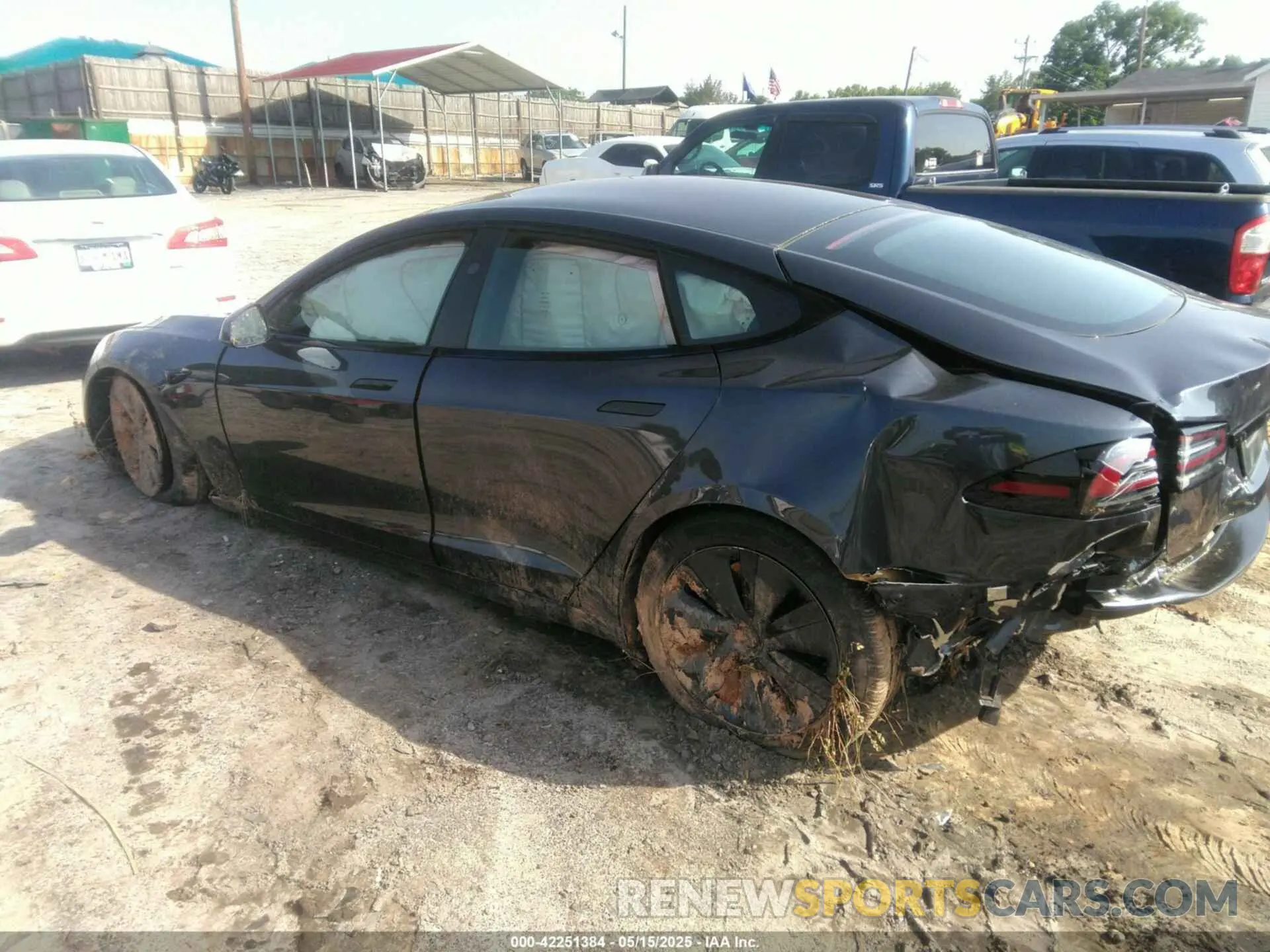 3 Photograph of a damaged car 5YJSA1E52PF530689 TESLA MODEL S 2023