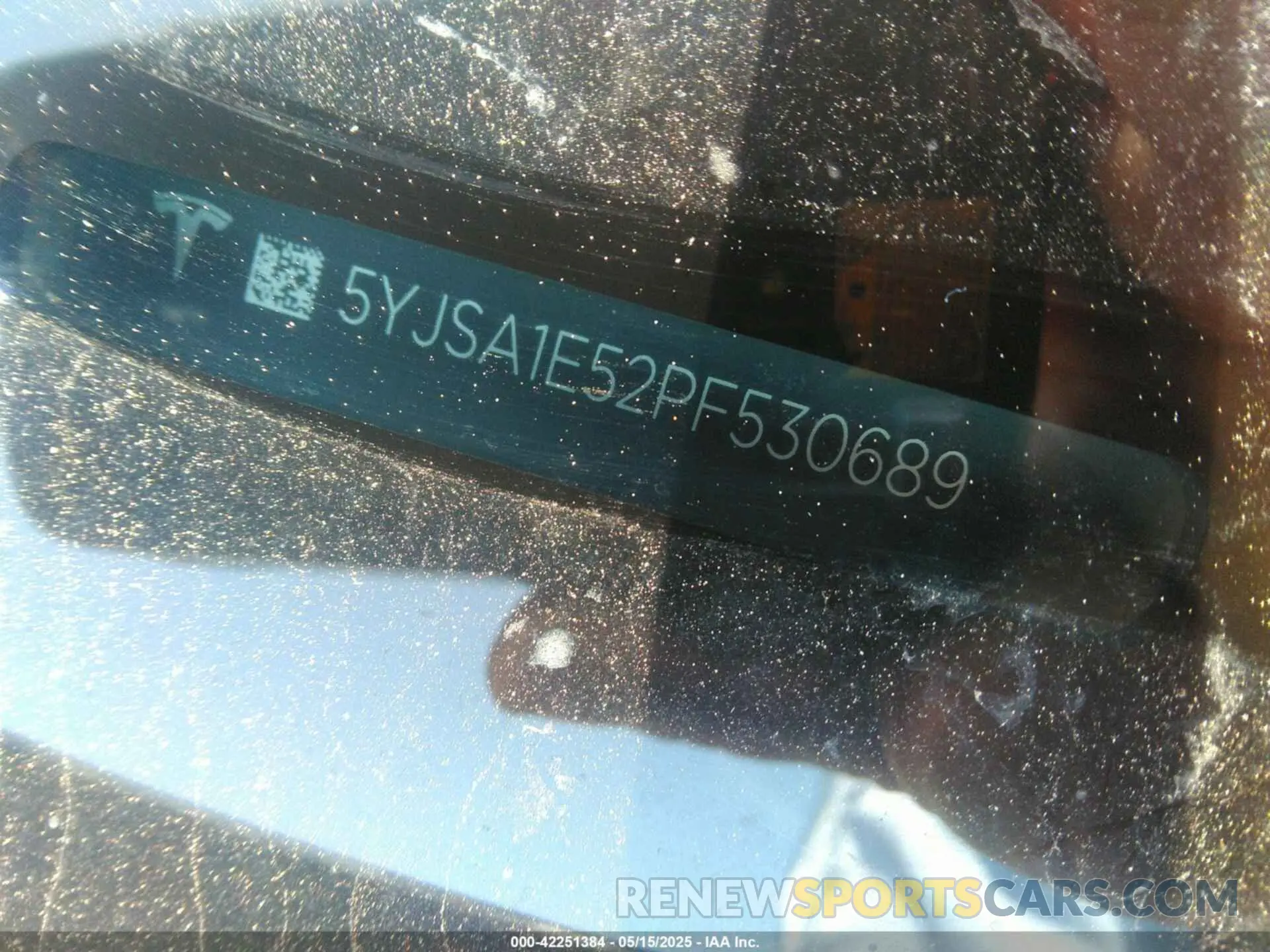 9 Photograph of a damaged car 5YJSA1E52PF530689 TESLA MODEL S 2023