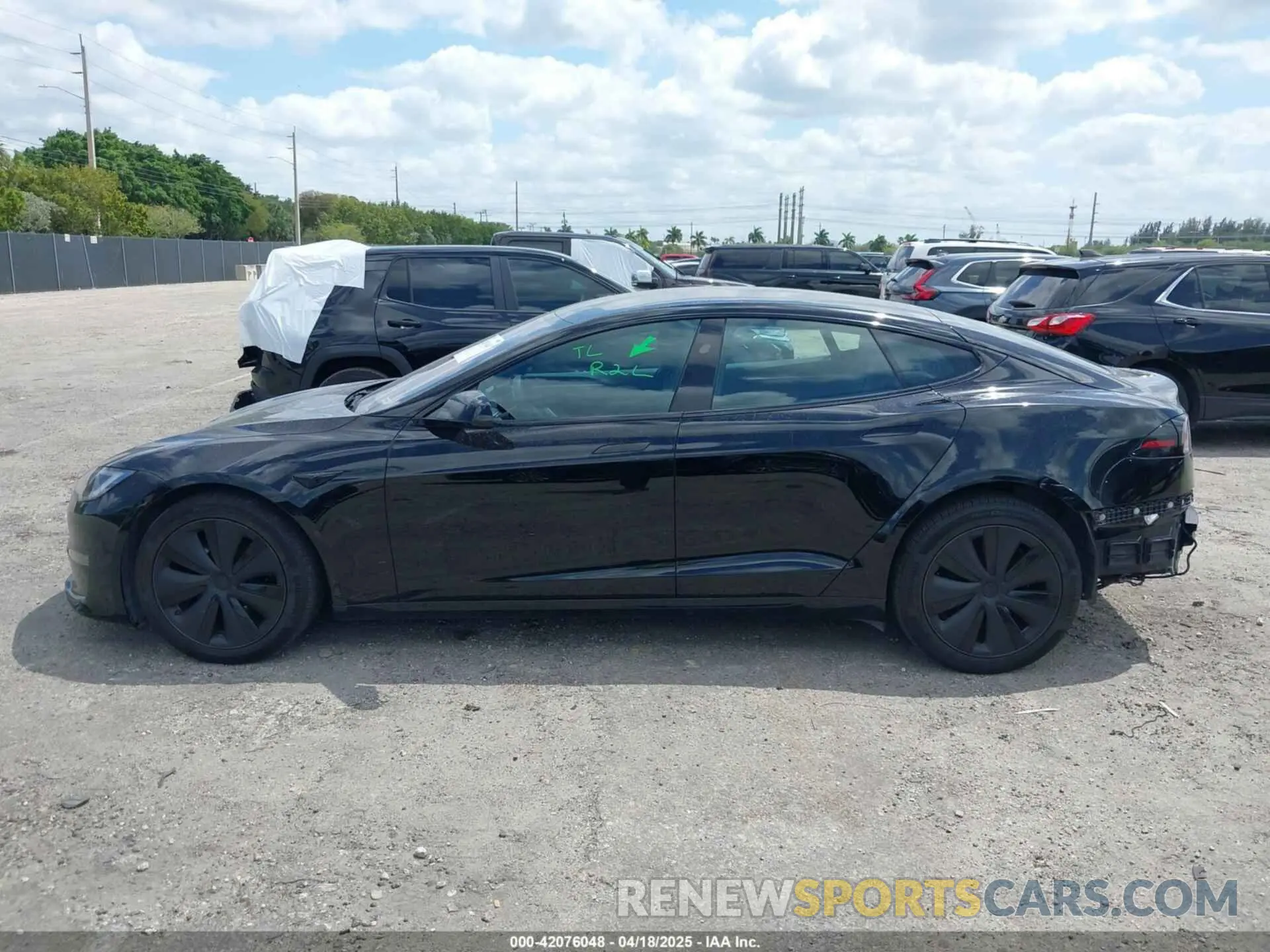 15 Photograph of a damaged car 5YJSA1E52PF531227 TESLA MODEL S 2023