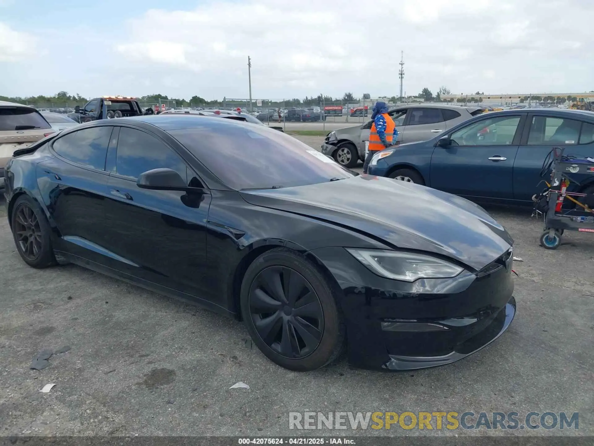 1 Photograph of a damaged car 5YJSA1E53PF510757 TESLA MODEL S 2023