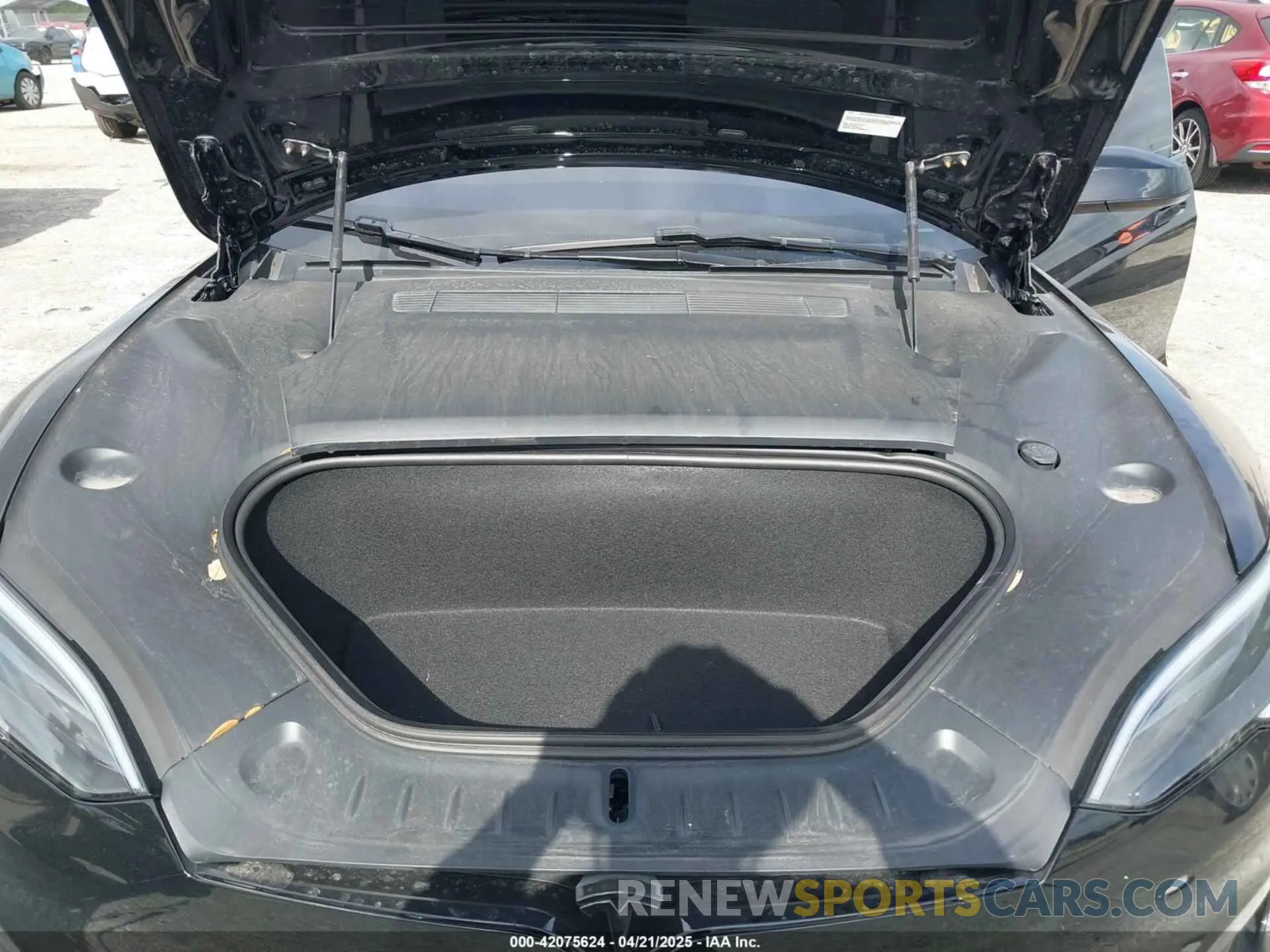 10 Photograph of a damaged car 5YJSA1E53PF510757 TESLA MODEL S 2023