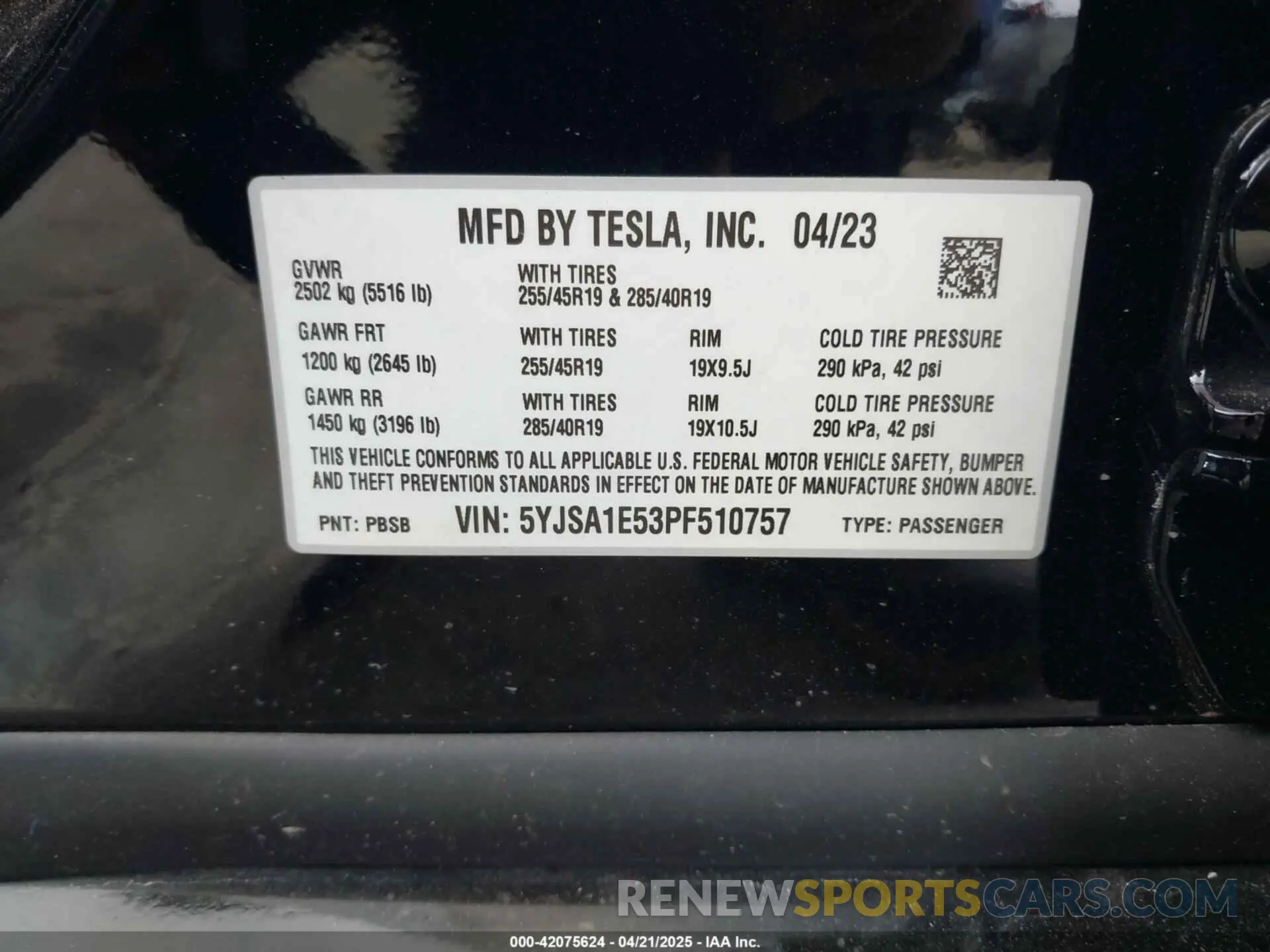 9 Photograph of a damaged car 5YJSA1E53PF510757 TESLA MODEL S 2023