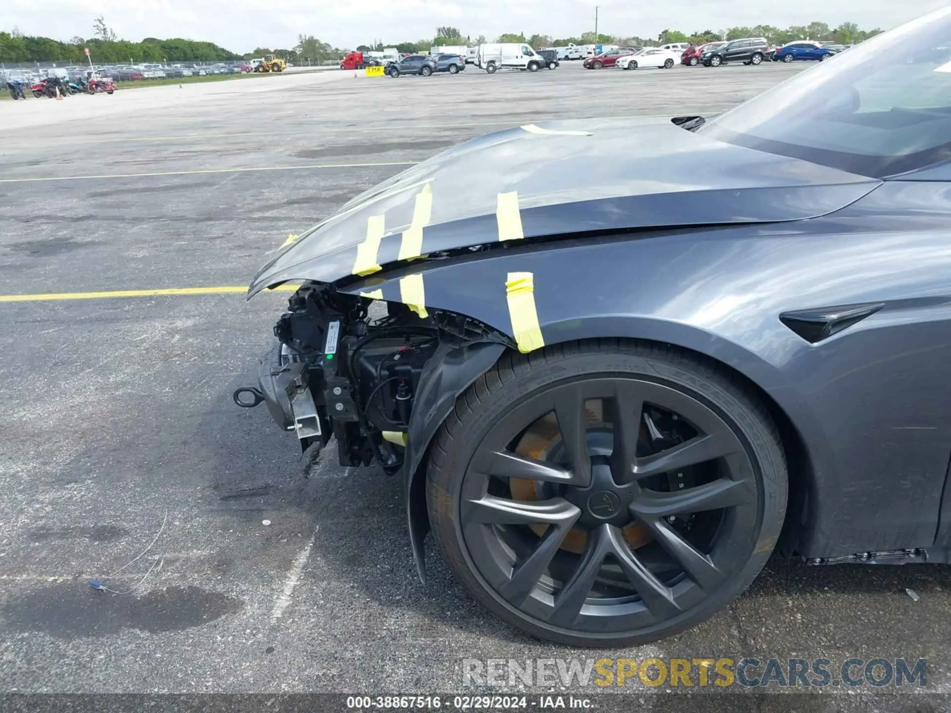 16 Photograph of a damaged car 5YJSA1E54PF521783 TESLA MODEL S 2023
