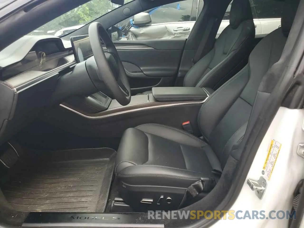 7 Photograph of a damaged car 5YJSA1E54PF527115 TESLA MODEL S 2023