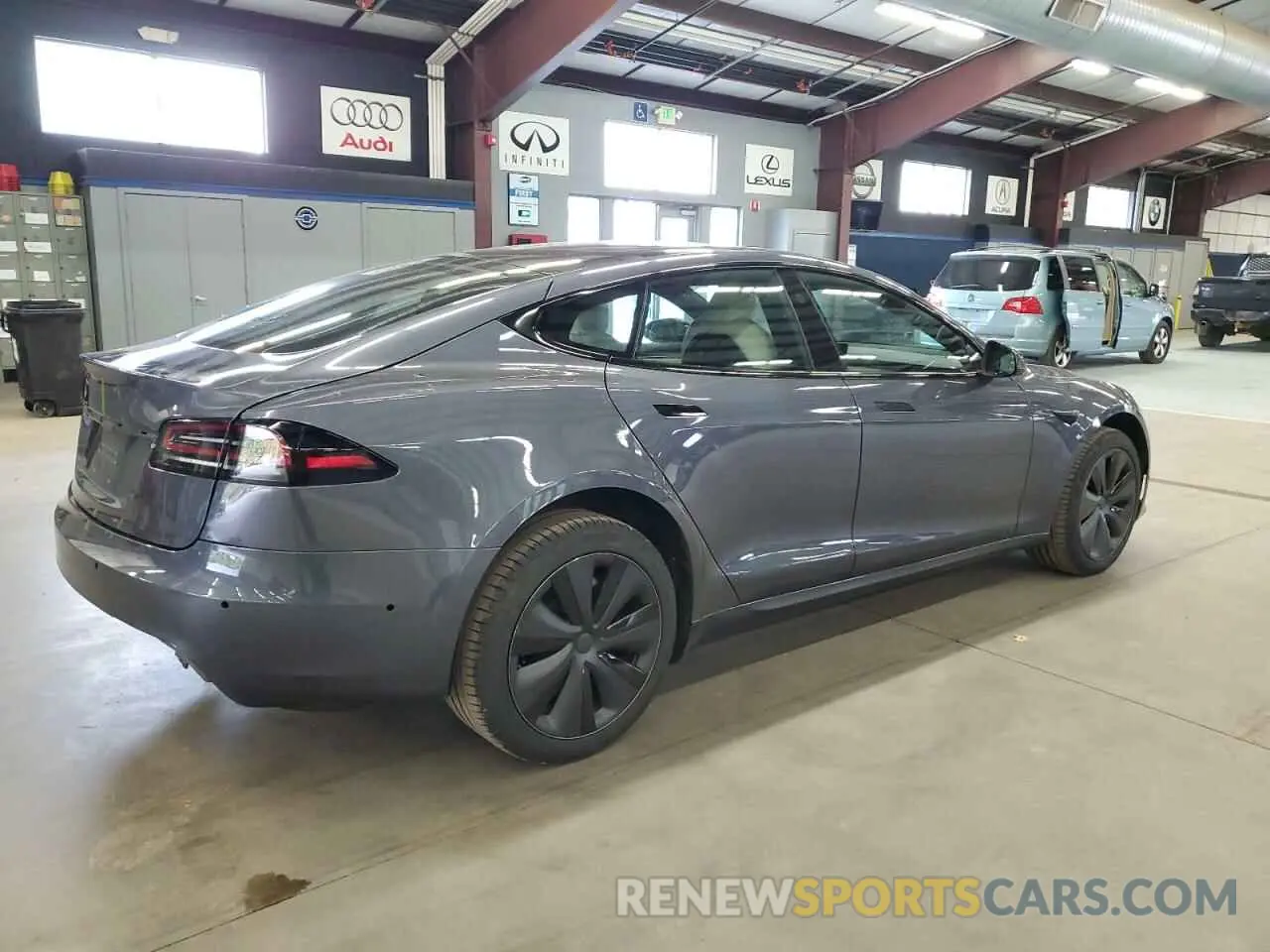 3 Photograph of a damaged car 5YJSA1E55PF499423 TESLA MODEL S 2023
