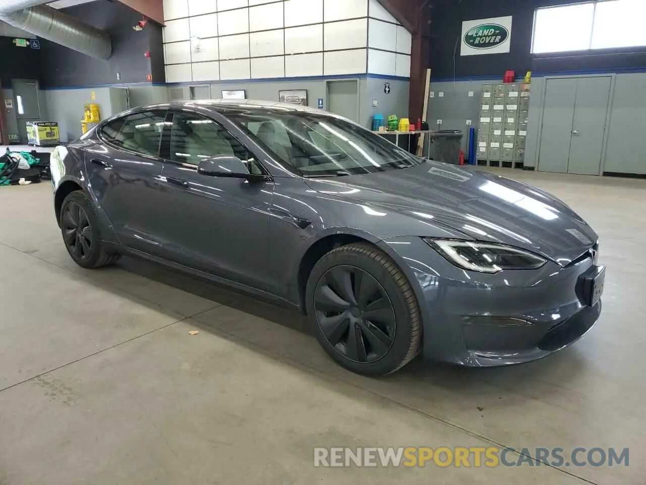 4 Photograph of a damaged car 5YJSA1E55PF499423 TESLA MODEL S 2023