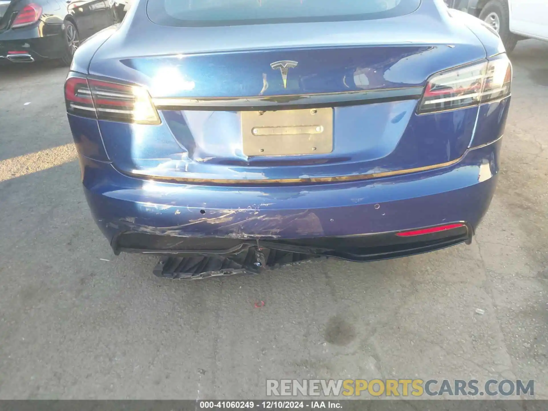 6 Photograph of a damaged car 5YJSA1E55PF500473 TESLA MODEL S 2023