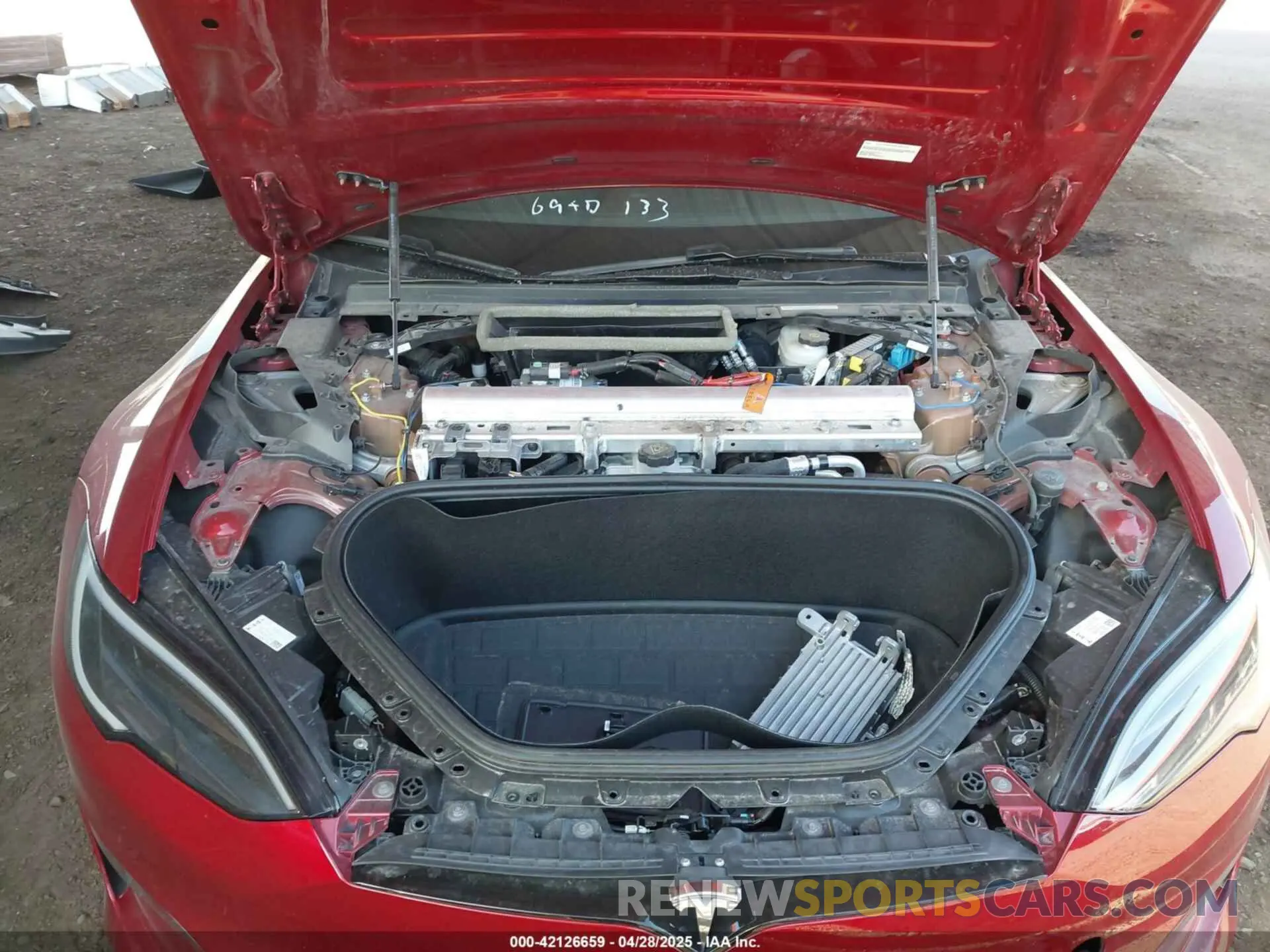 10 Photograph of a damaged car 5YJSA1E55PF513708 TESLA MODEL S 2023
