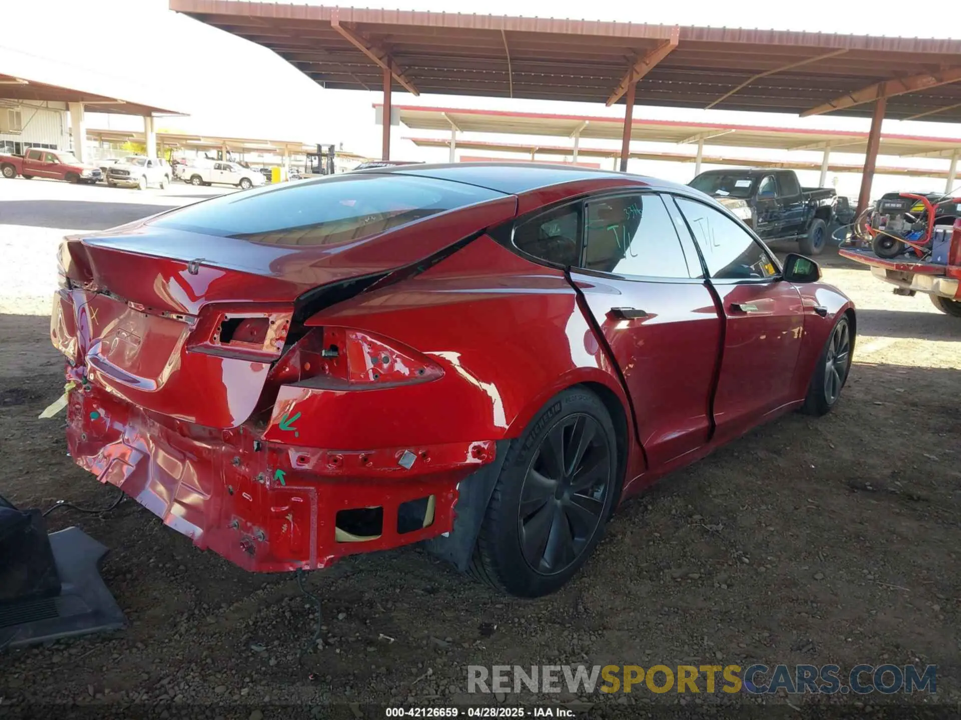 4 Photograph of a damaged car 5YJSA1E55PF513708 TESLA MODEL S 2023