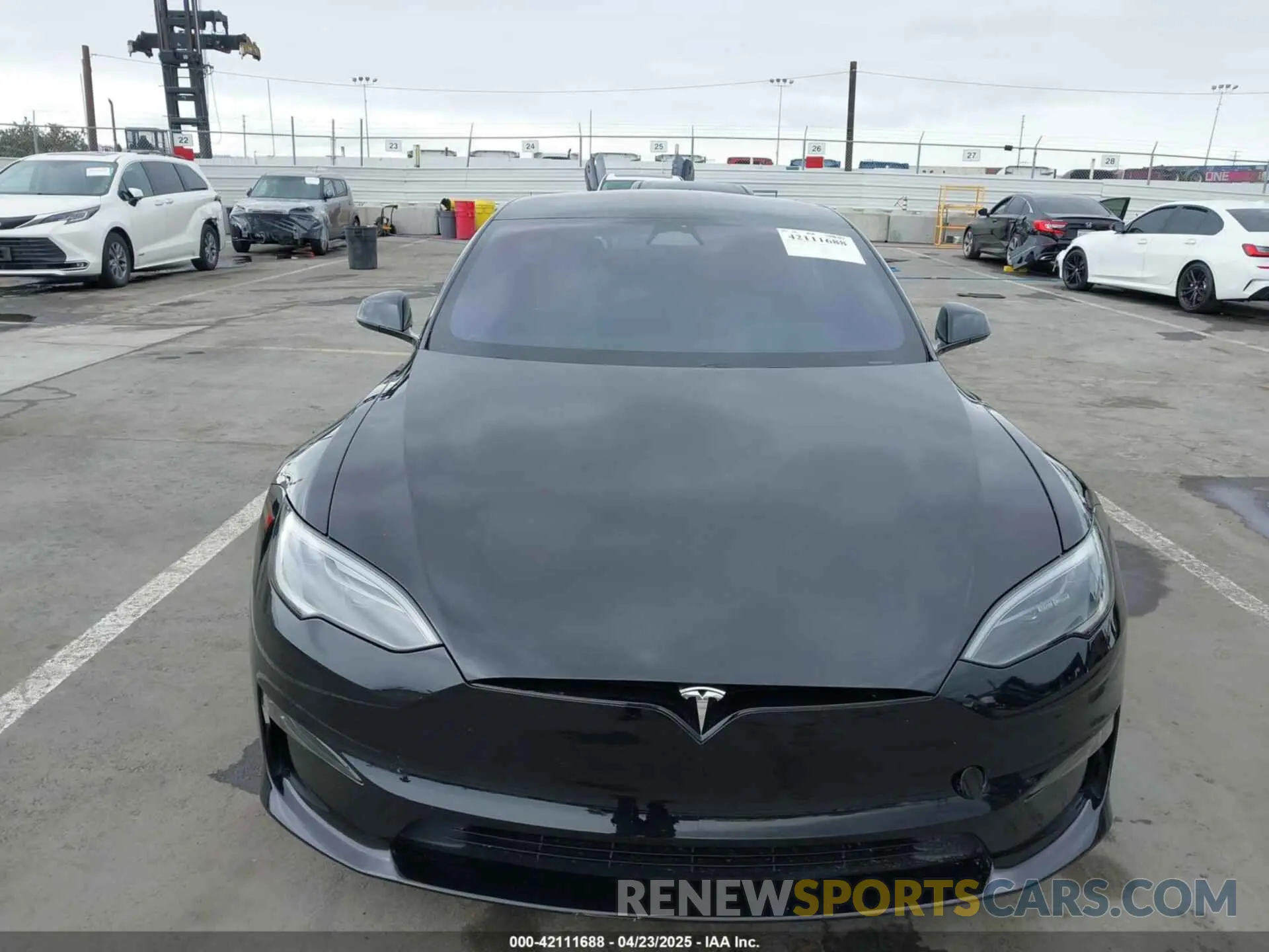 11 Photograph of a damaged car 5YJSA1E55PF517922 TESLA MODEL S 2023