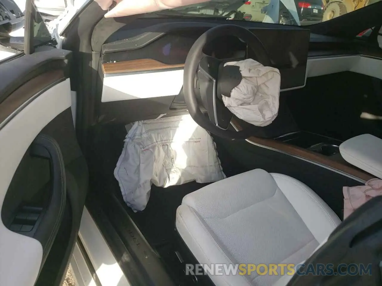 8 Photograph of a damaged car 5YJSA1E55PF518858 TESLA MODEL S 2023