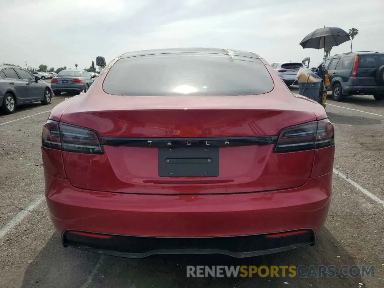 6 Photograph of a damaged car 5YJSA1E56PF518514 TESLA MODEL S 2023