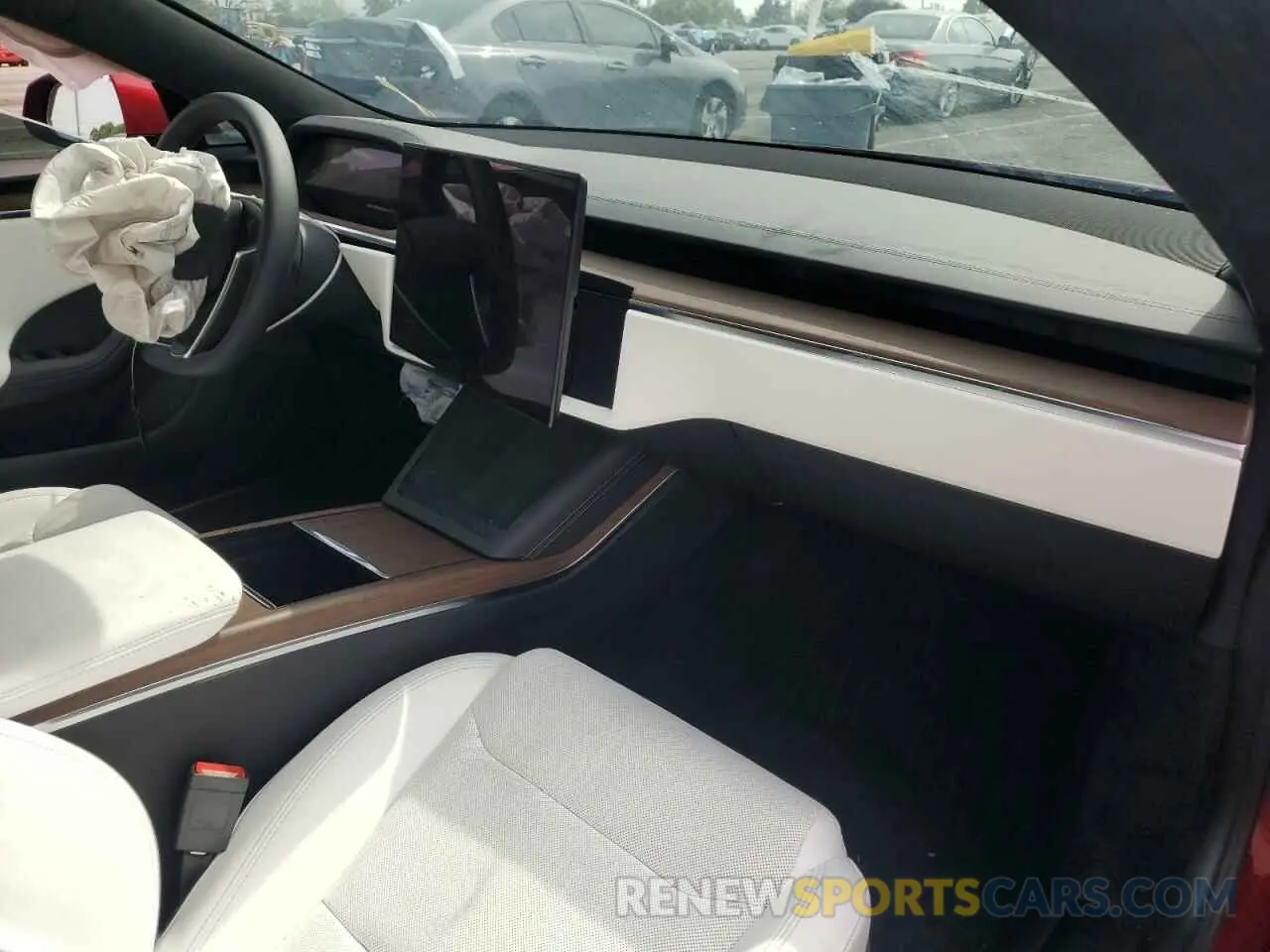 8 Photograph of a damaged car 5YJSA1E56PF518514 TESLA MODEL S 2023