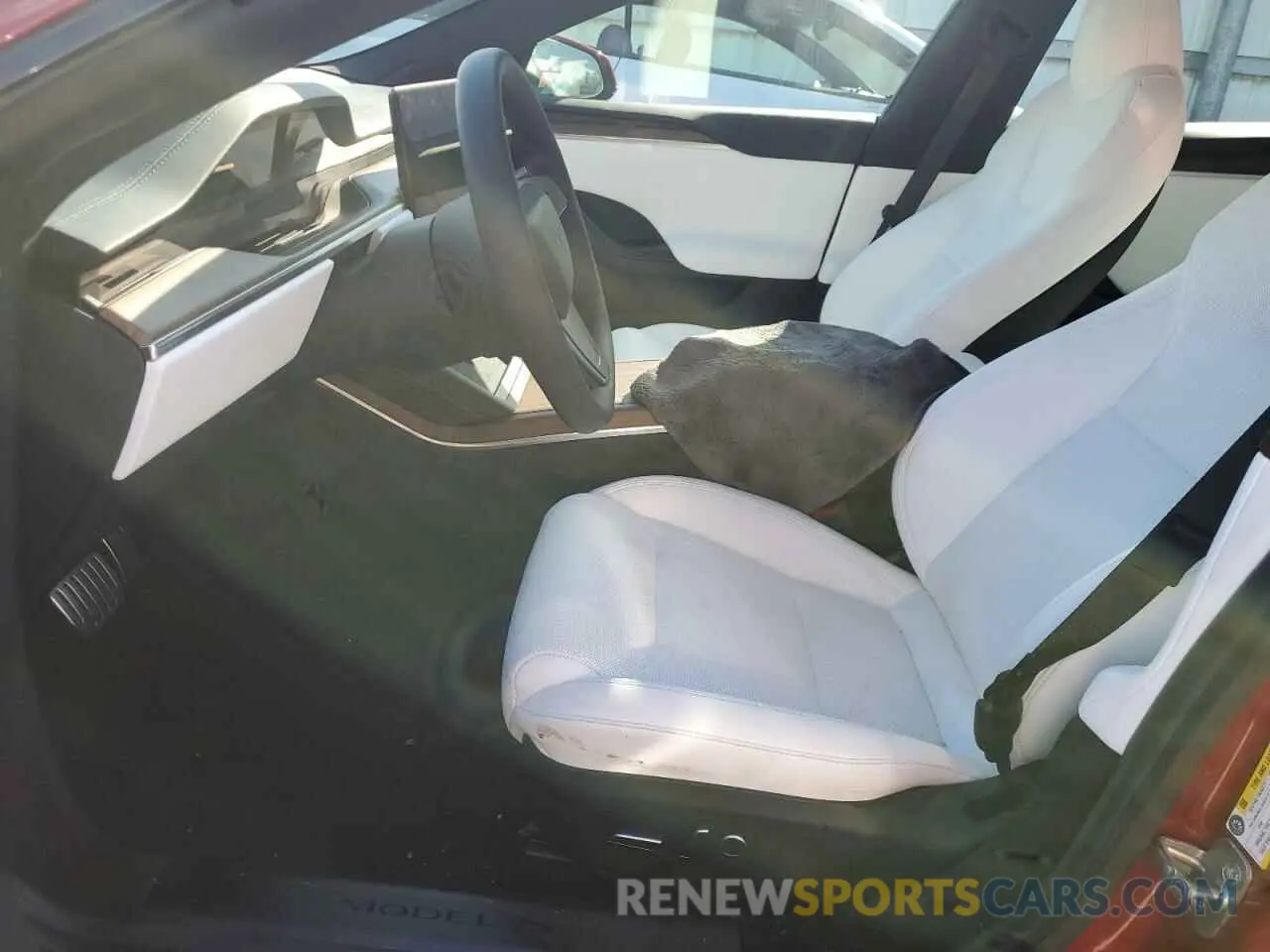 7 Photograph of a damaged car 5YJSA1E56PF520196 TESLA MODEL S 2023